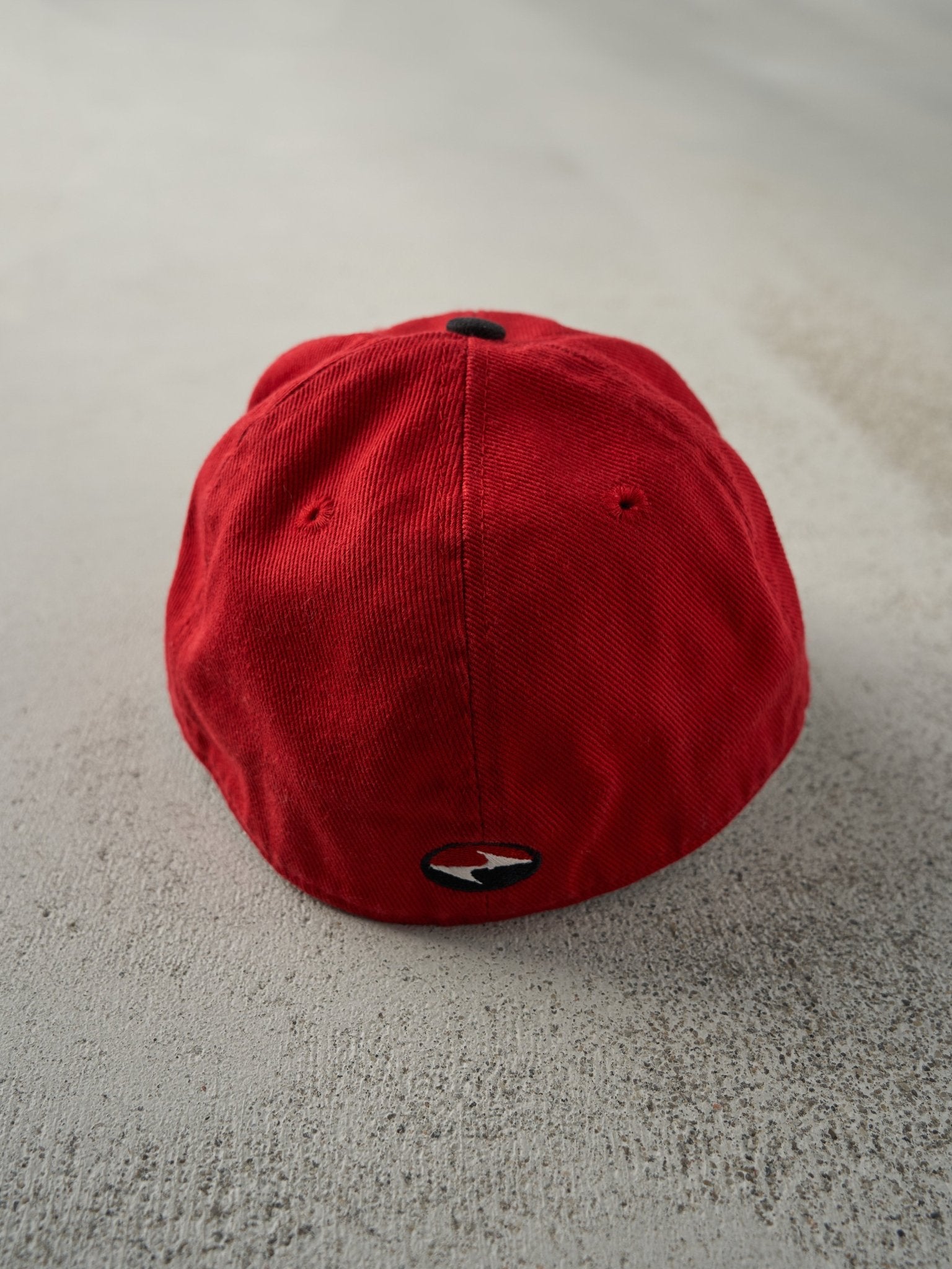 Vintage Y2K Red & Black Embroidered Nike Swoosh Fitted Hat (7 1/4)