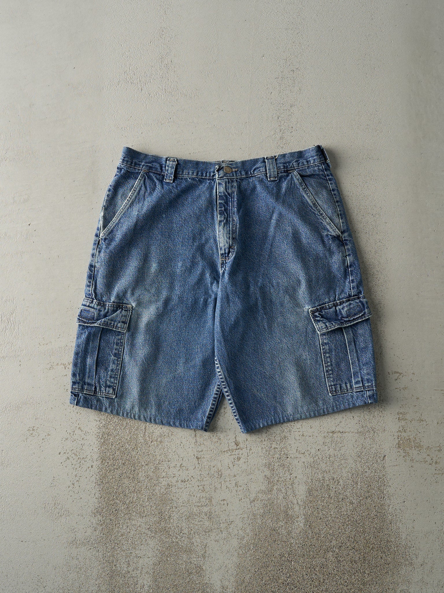 Vintage 90s Mid Wash Wrangler Cargo Jean Shorts (34x12)