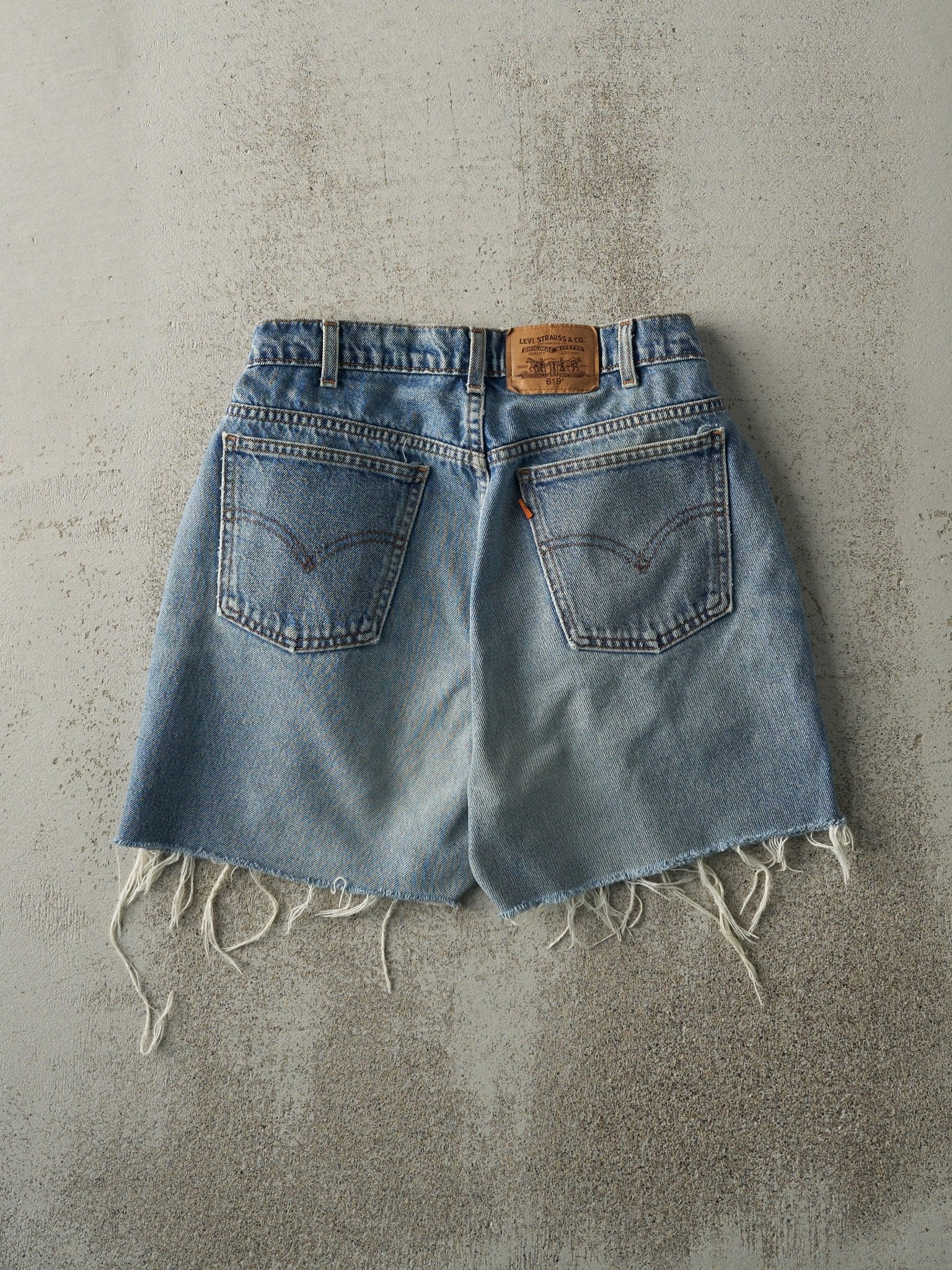 Vintage 80s Light Wash Levi's 619 Orange Tab Cut Off Jean Shorts (28x4)