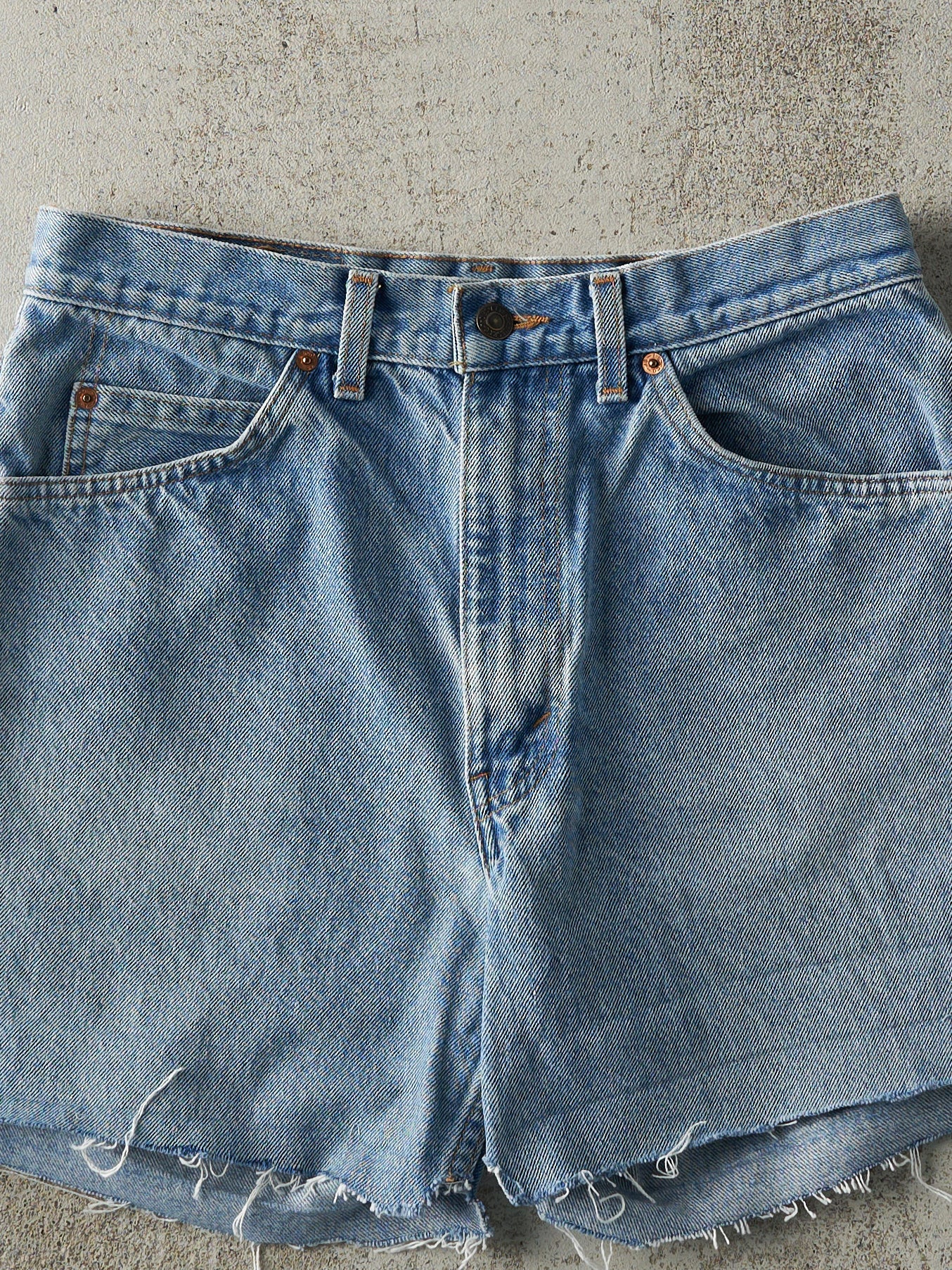 Vintage 80s Light Wash Levi's Orange Tab Jean Shorts (30x5)