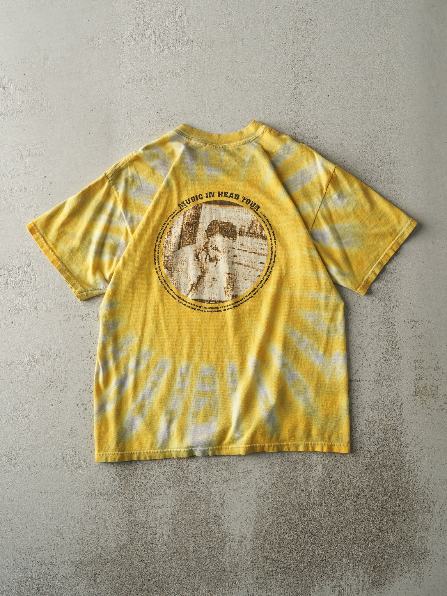 Vintage 00' Yellow Neil Young Music in Head Tour Tee (M)