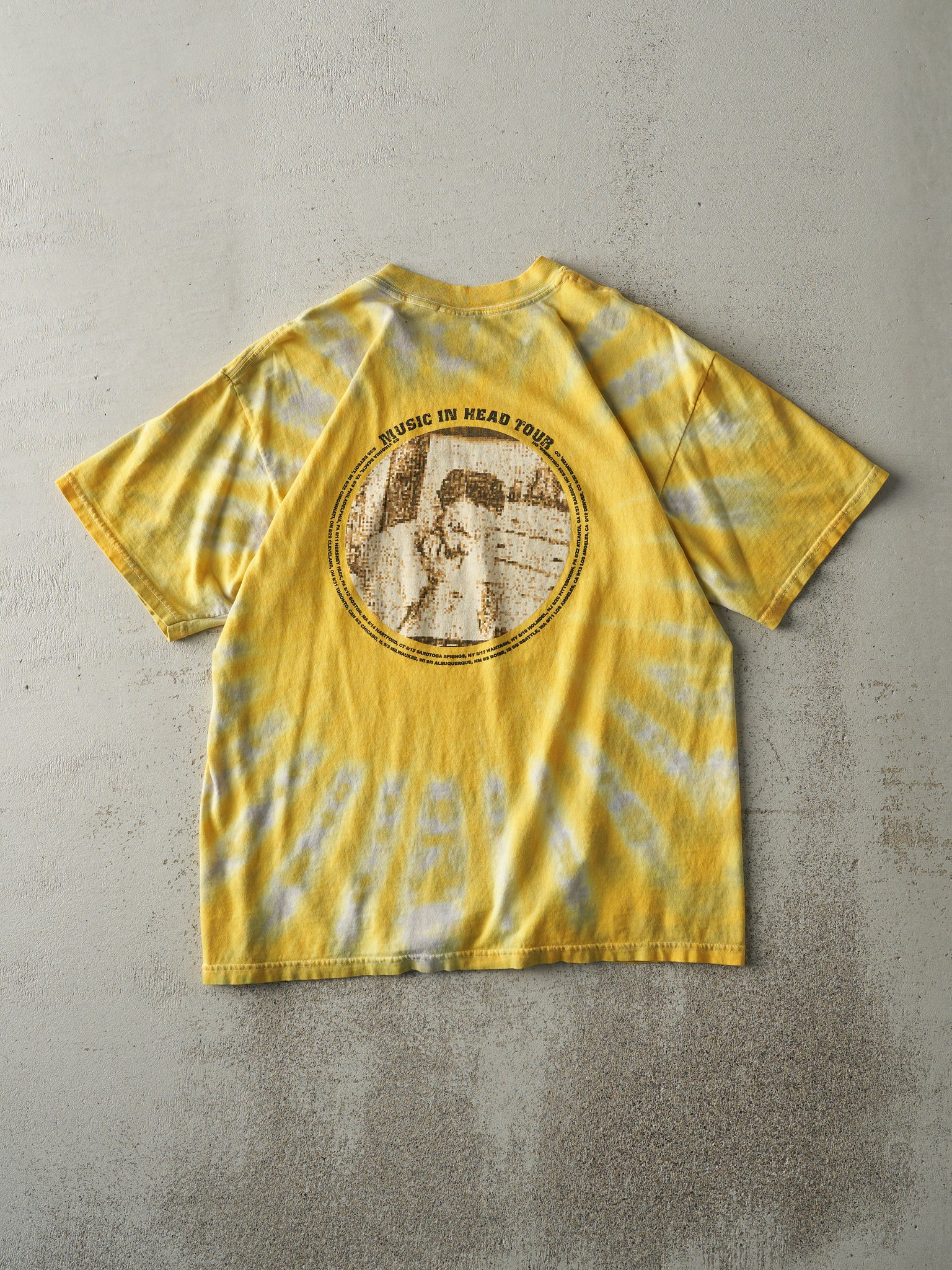 Vintage 00' Yellow Neil Young Music in Head Tour Tee (M)