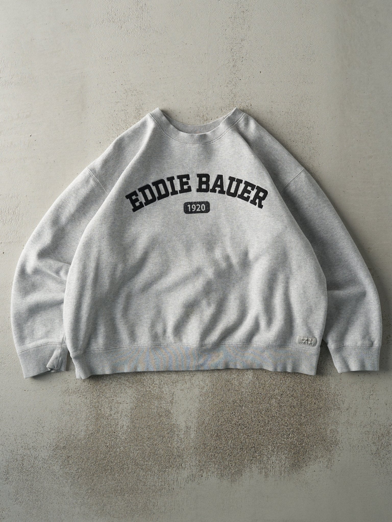 Vintage Y2K Heather Grey Embroidered Eddie Bauer Crewneck (L/XL)