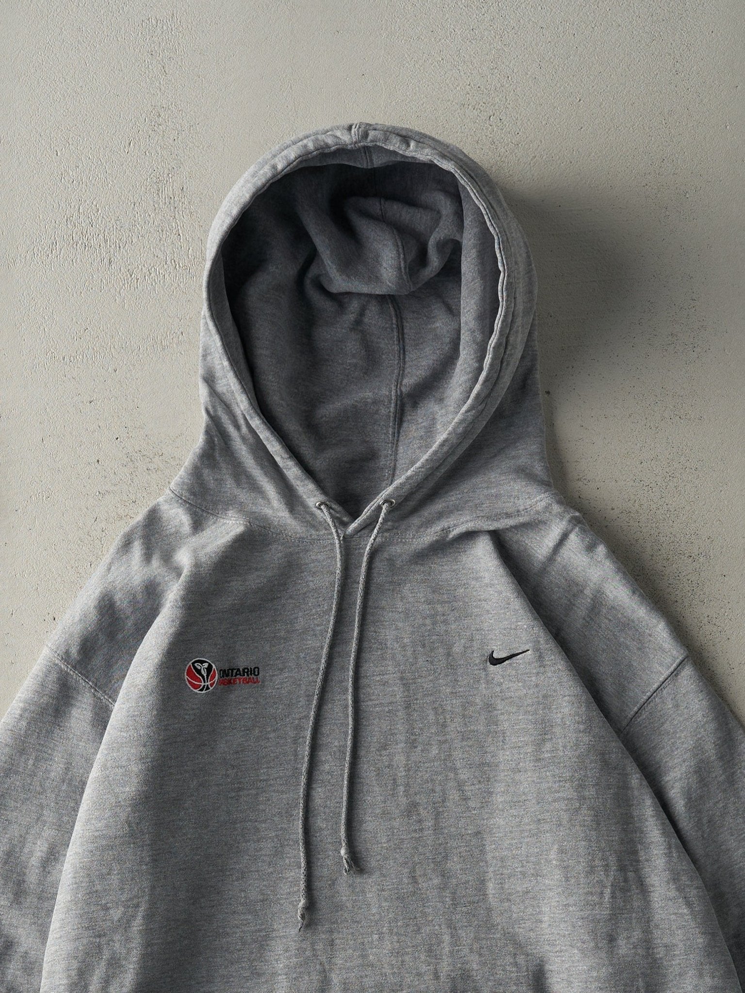 Vintage Y2K Embroidered Nike Ontario Basketball Hoodie (XL/XXL)