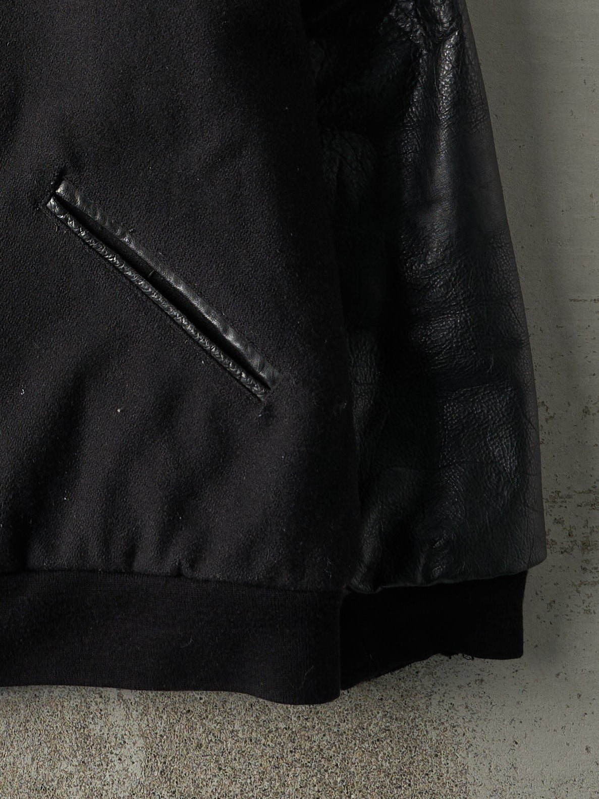 Vintage 90s Black Blank Wool & Leather Varsity Jacket (XL)
