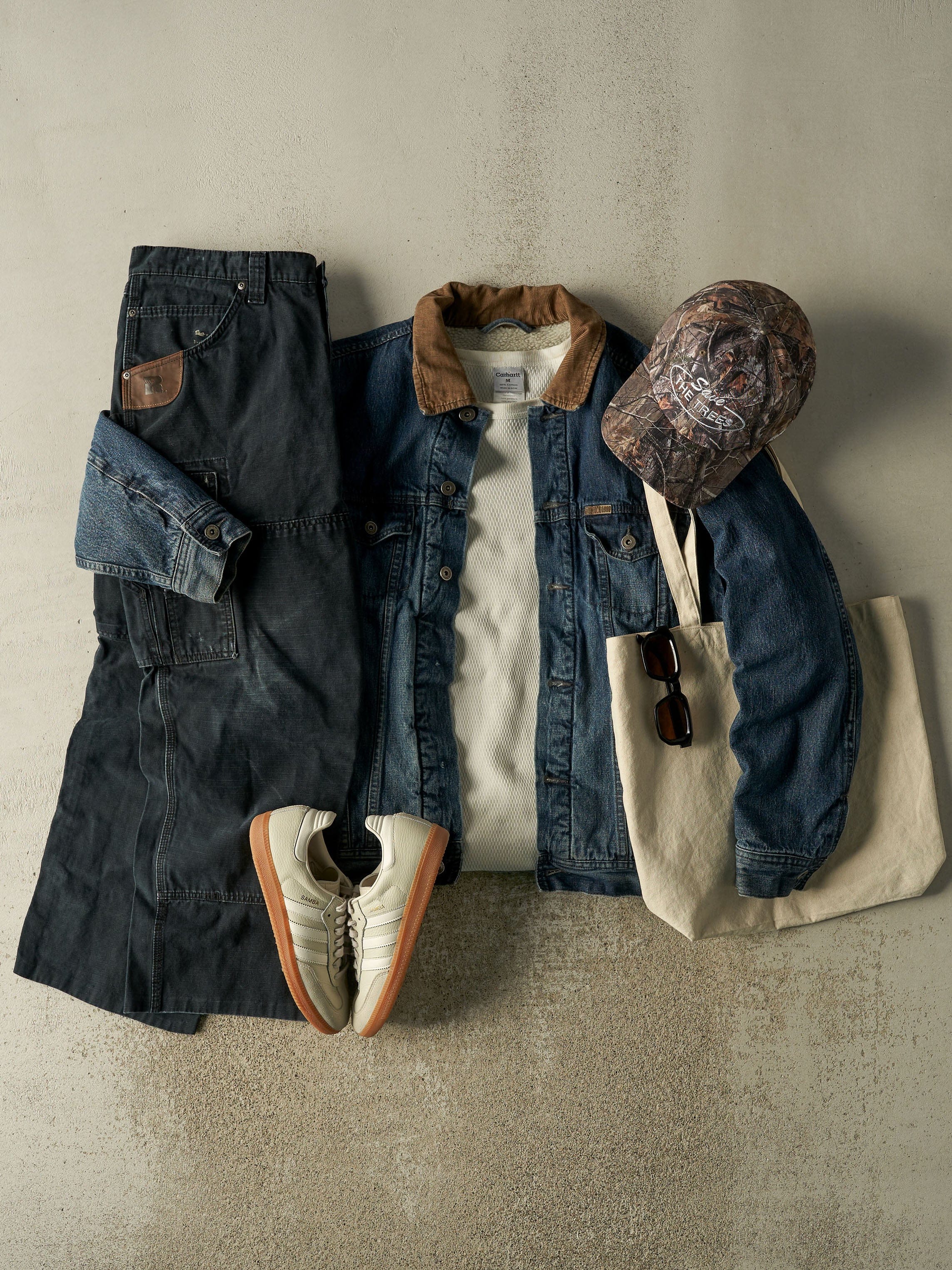 Vintage 90s Dark Wash Sherpa Lined Denim Jacket (M/L)