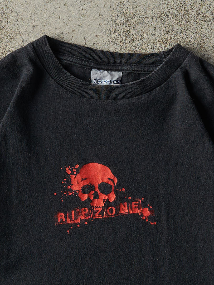 Vintage Y2K Black Ripzone Tee (S/M)