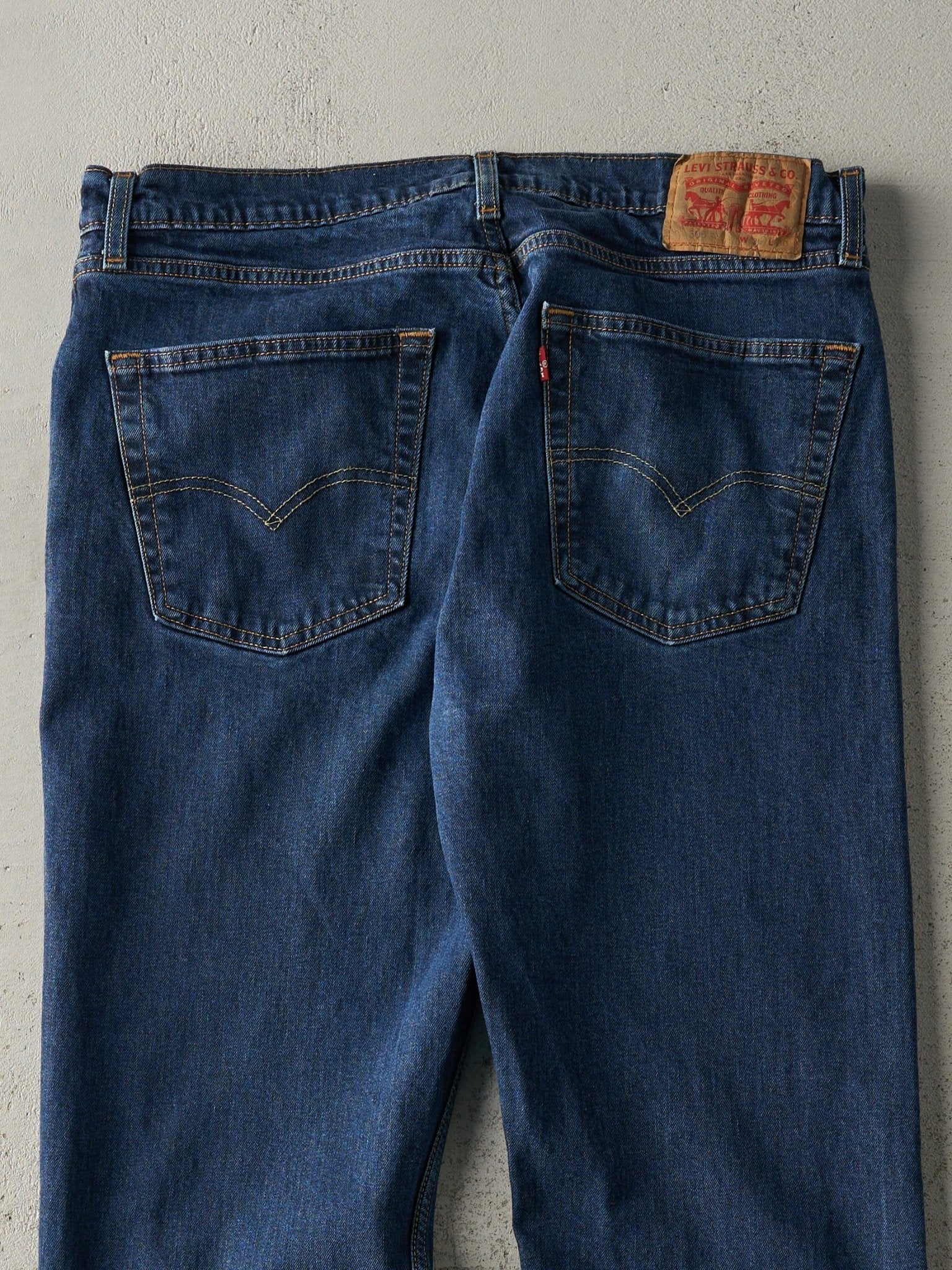 Vintage Y2K Dark Wash Levi's 505 Jeans (35x29)