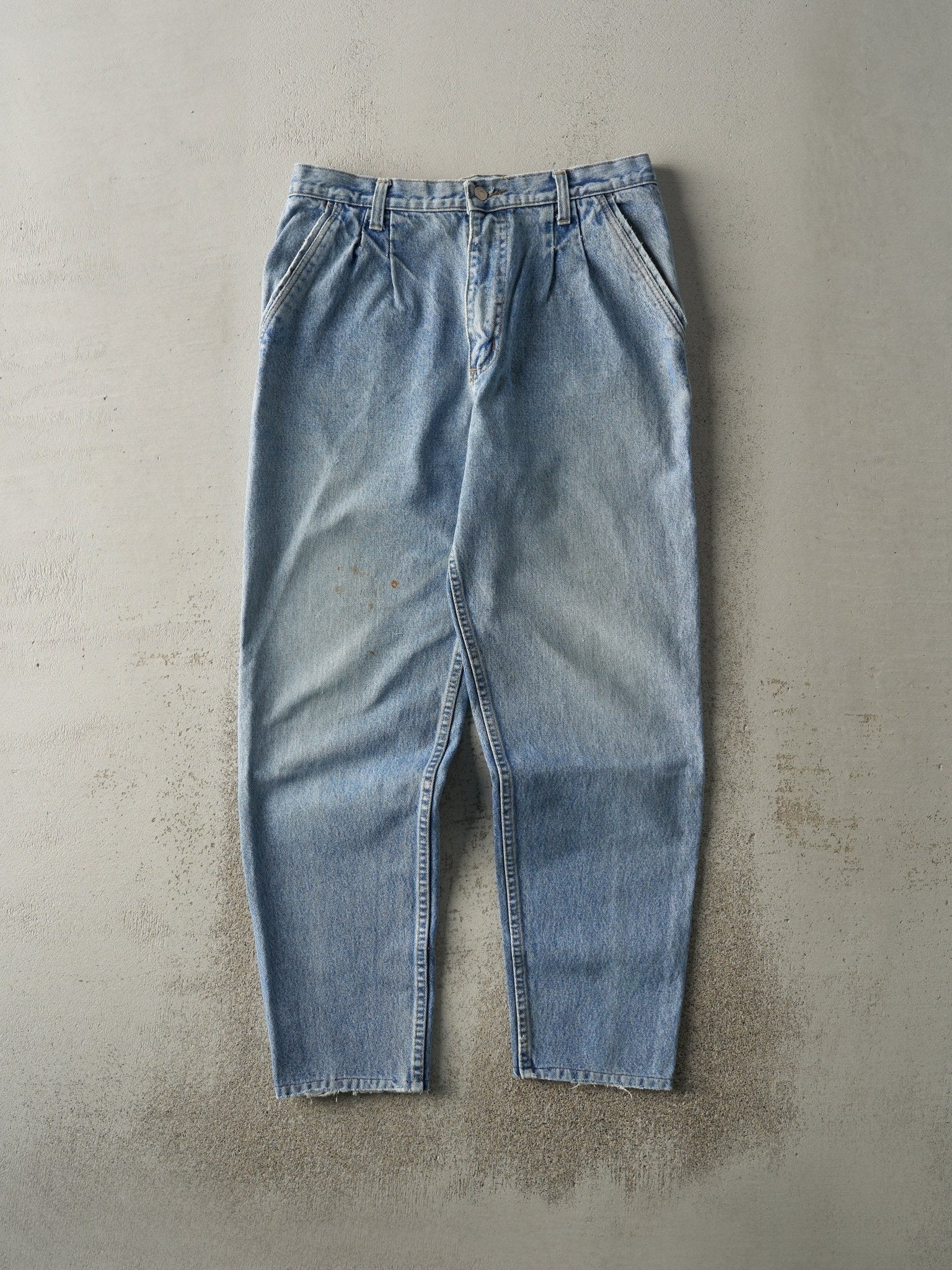 Vintage 90s Light Wash Levi's 501 Embossed Jeans (32x29)