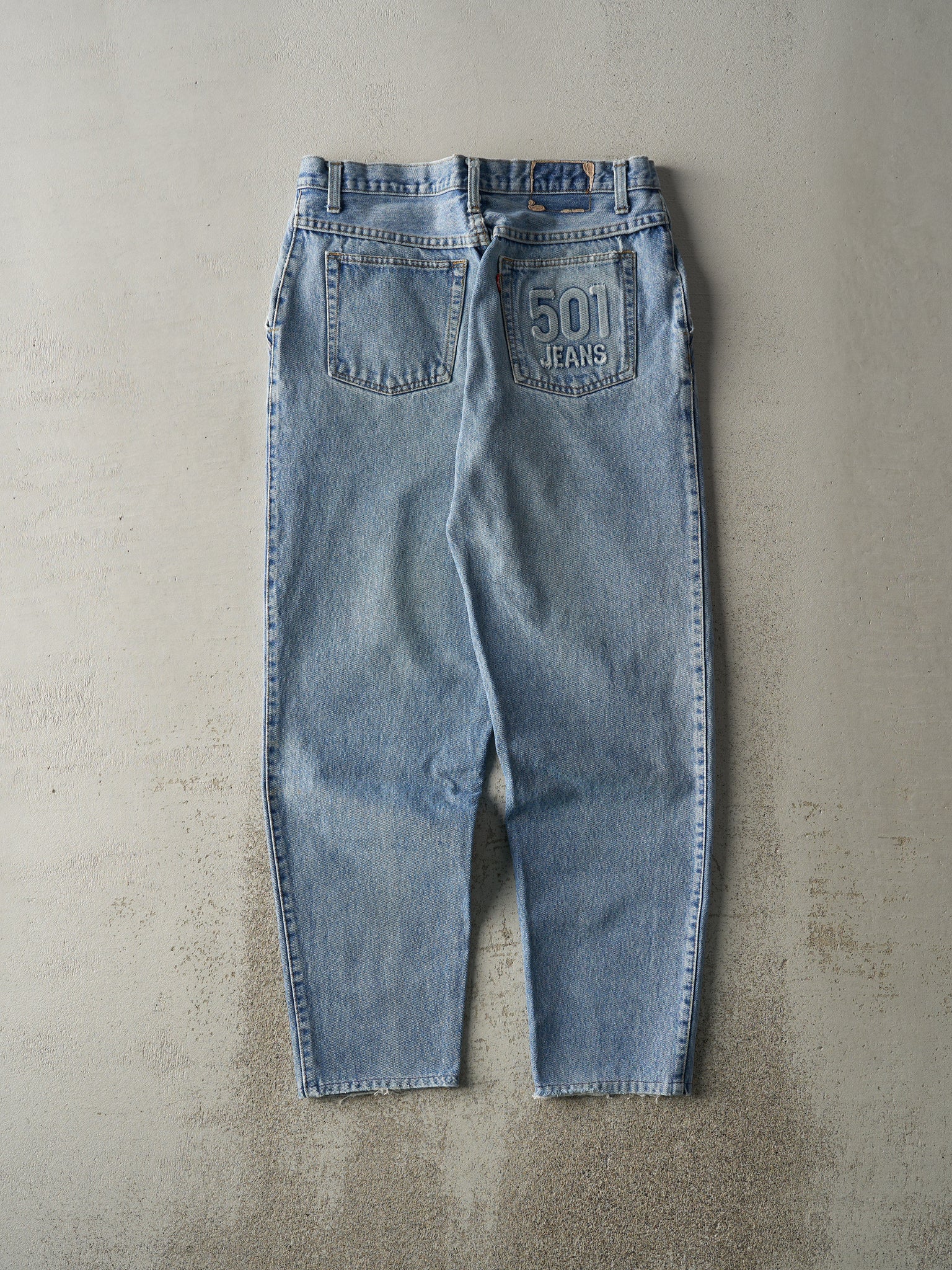 Vintage 90s Light Wash Levi's 501 Embossed Jeans (32x29)