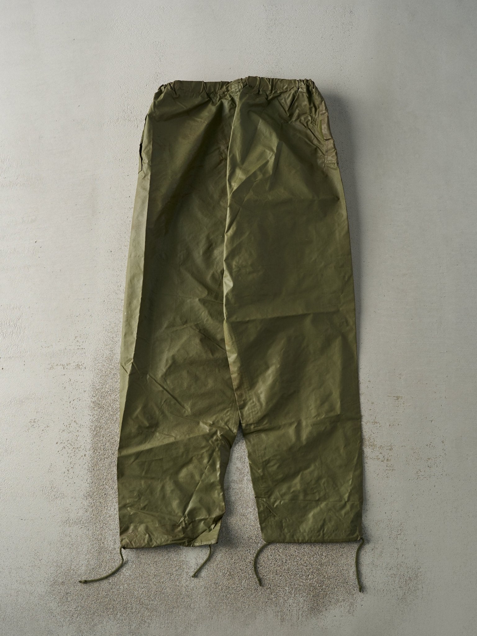 Vintage 96' Army Green Military Rain Pants (32x28)