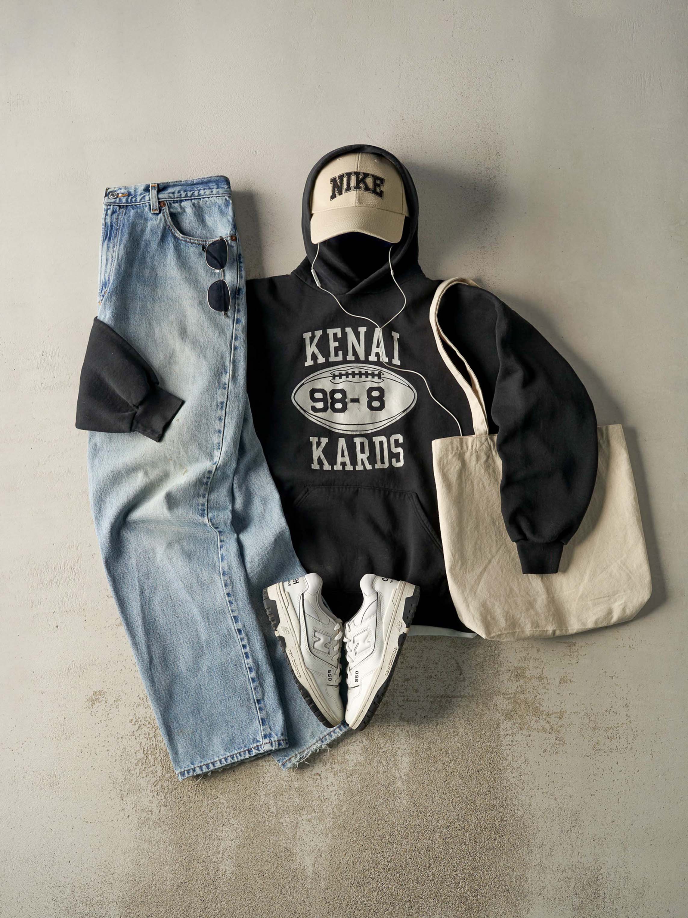 Vintage 90s Black Kenai Kards Football Russell Athletic Hoodie (L/XL)