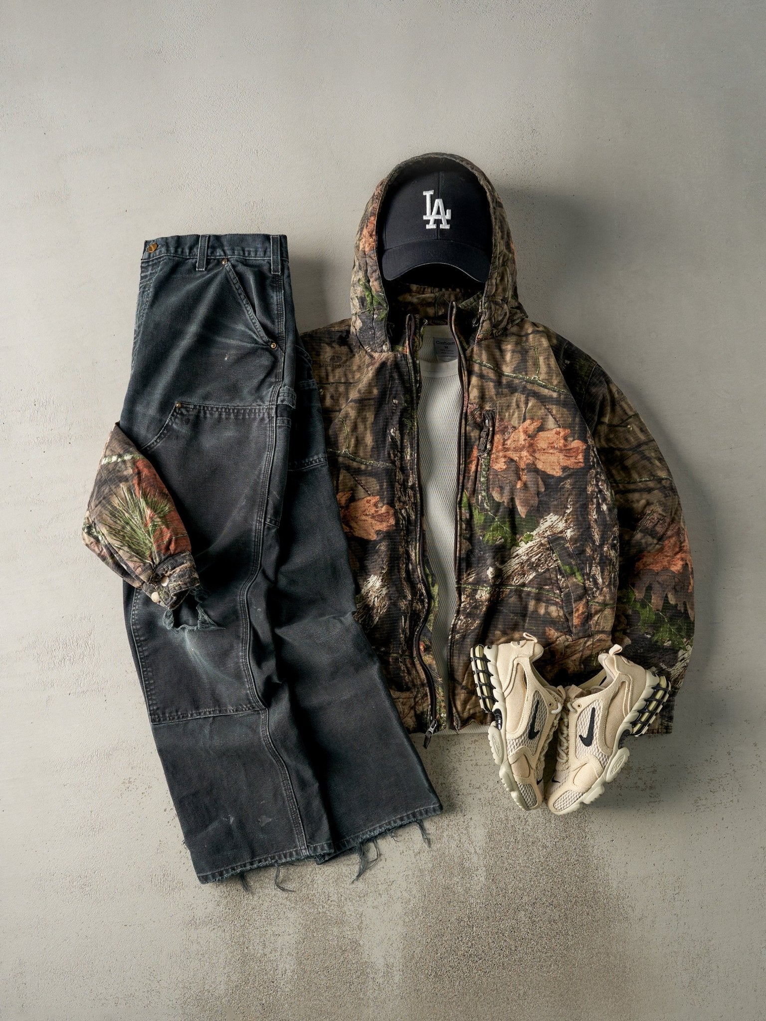 Vintage 90s Faded Black Carhartt Double Knee Carpenter Pants (32x31)