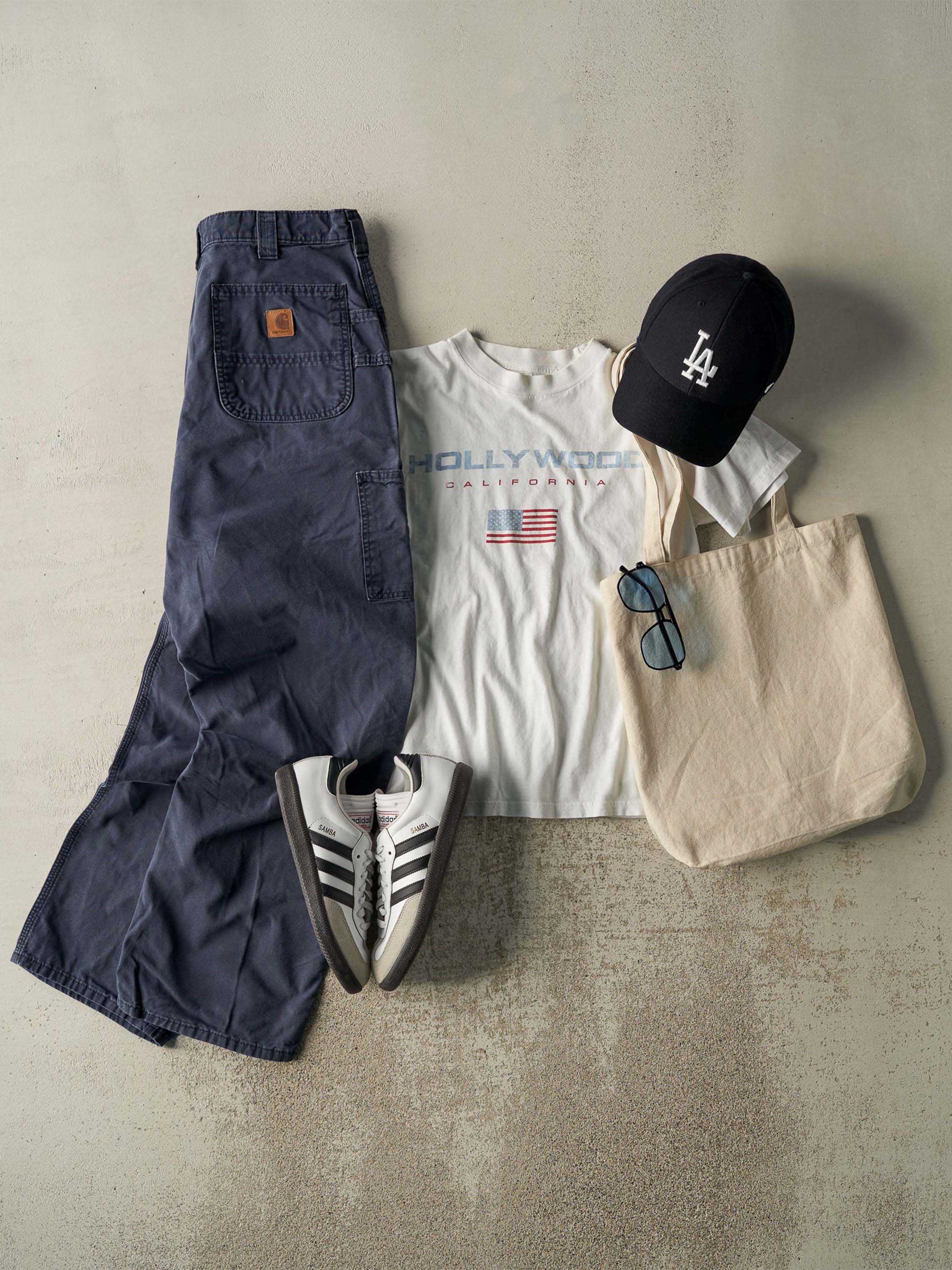Vintage Y2K Navy Blue Carhartt Carpenter Pants (31.5x31)