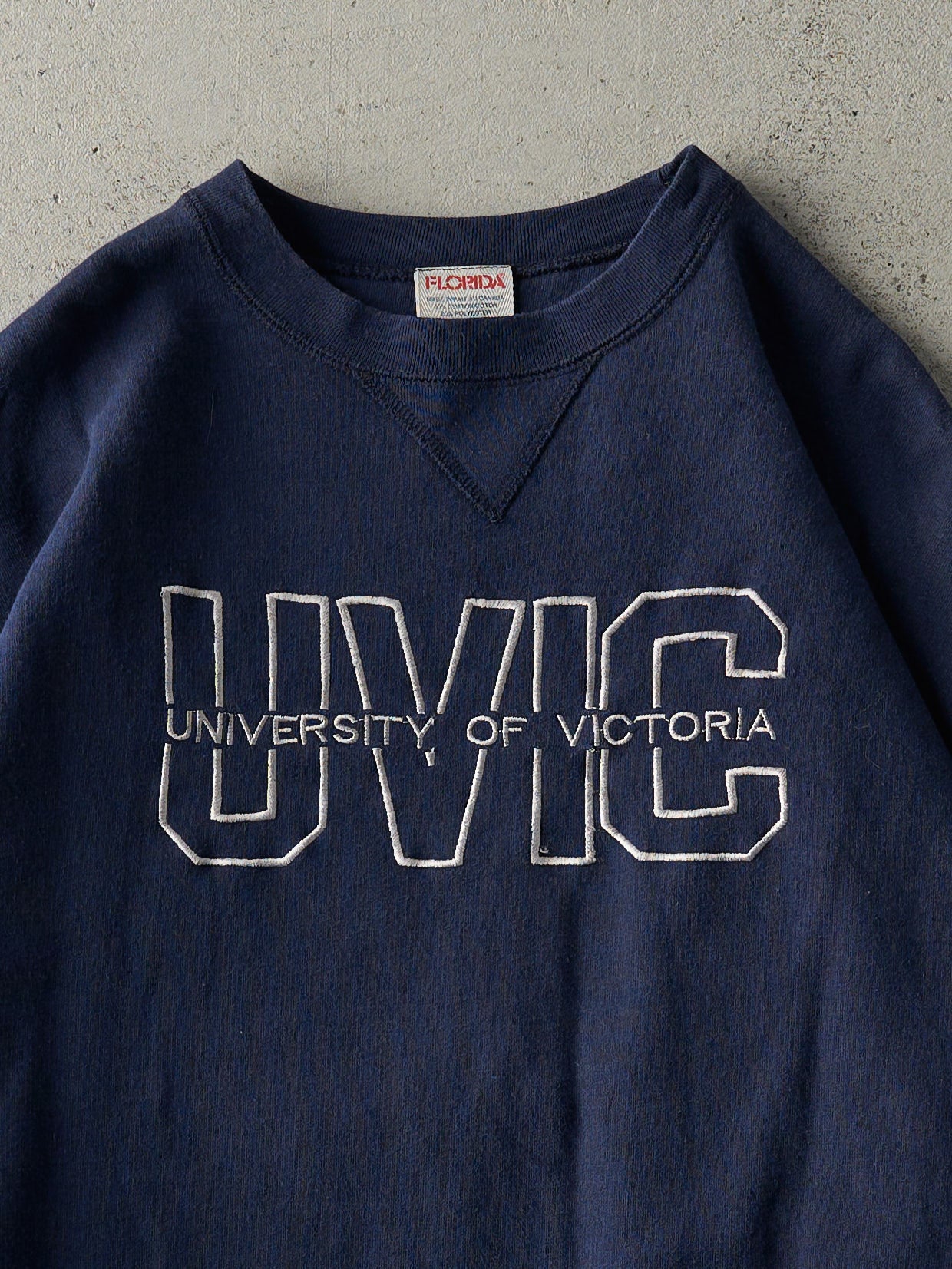 Vintage 90s Navy Blue University of Victoria Crewneck (L)