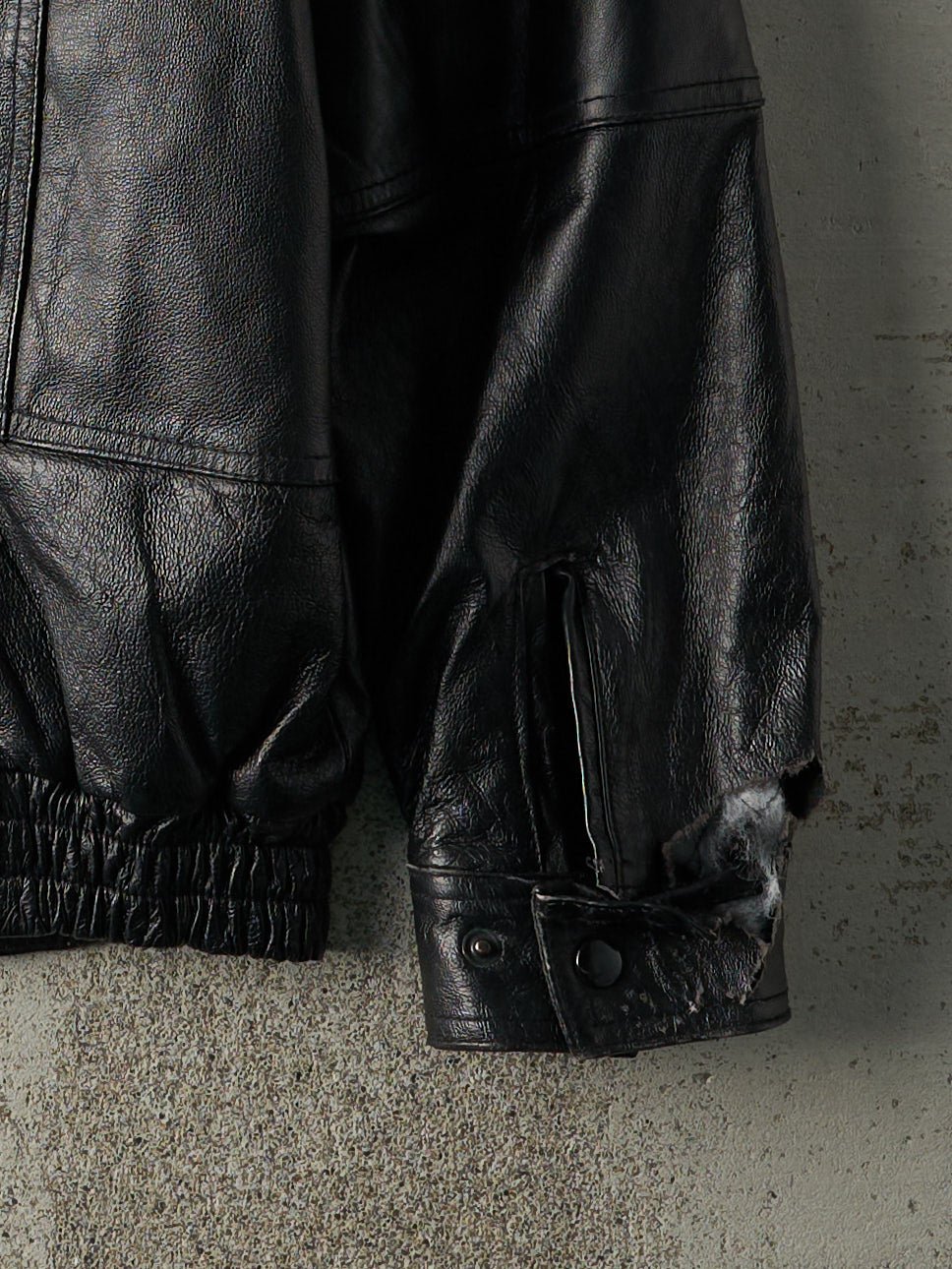 Vintage Y2K Black Retreat Leather Jacket (M/L) – Rebalance Vintage