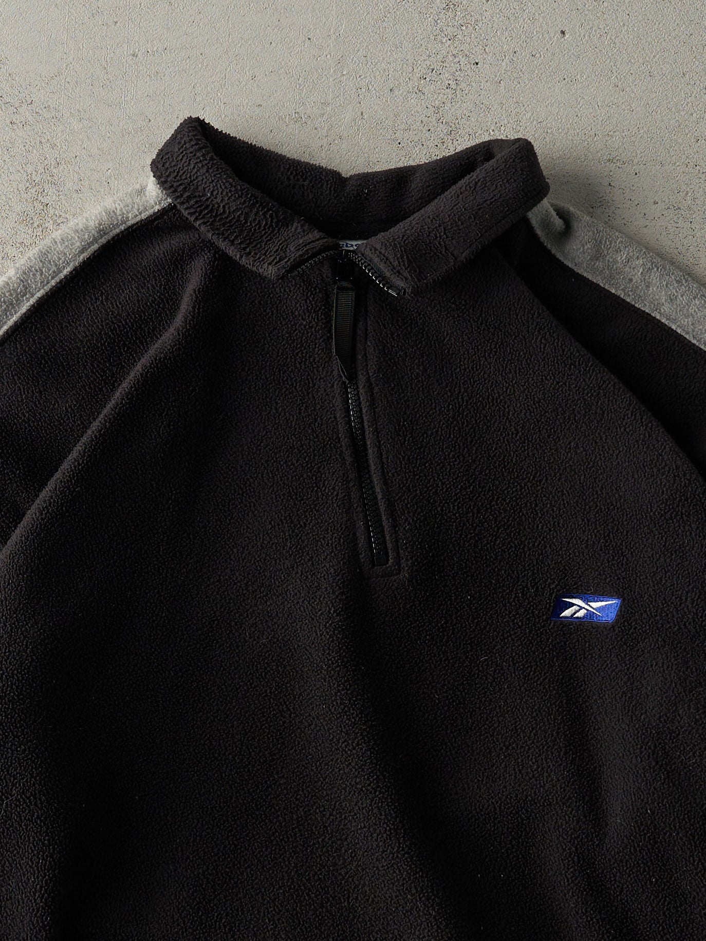 Vintage Y2K Black & Grey Reebok Fleece Quarter Zip (L)