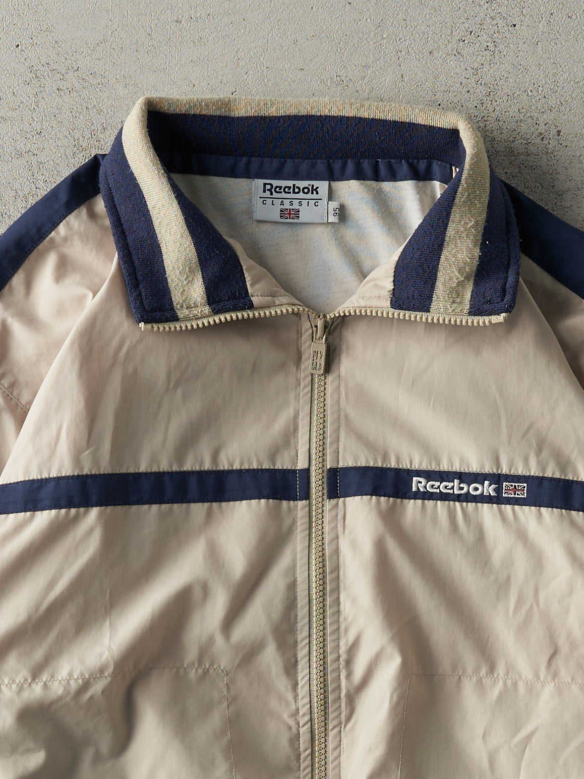 Vintage 90s Beige & Navy Reebok Windbreaker Jacket (M)