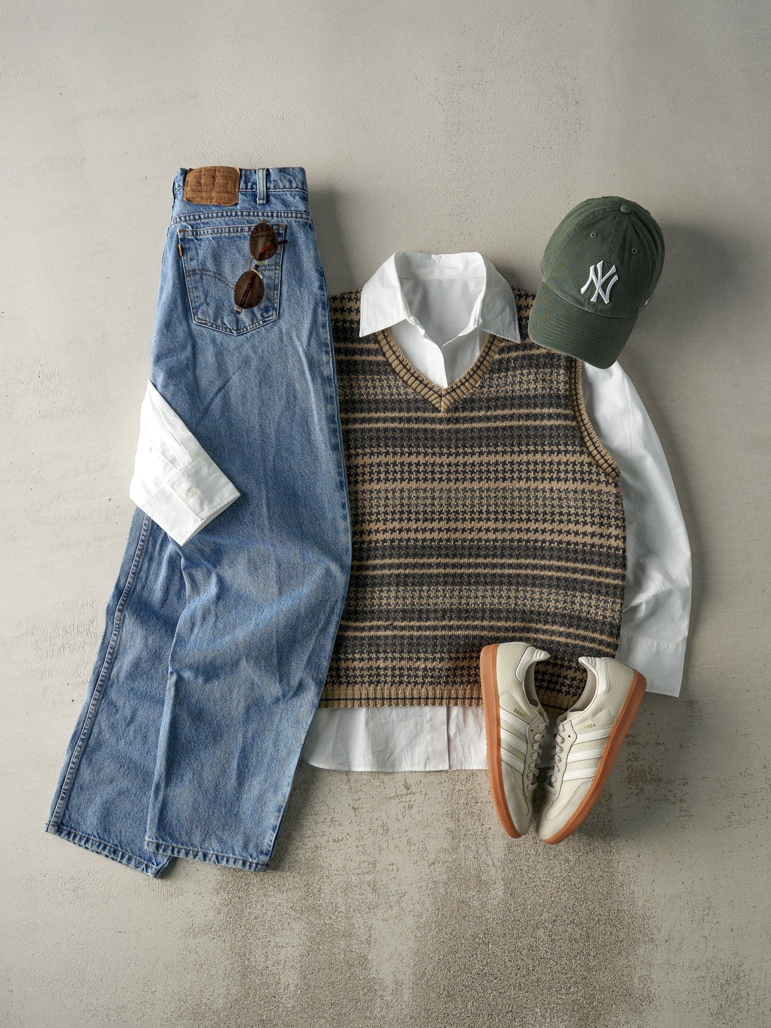Vintage 90s Light Wash Levi's 550 Orange Tab Jeans (34x31.5)