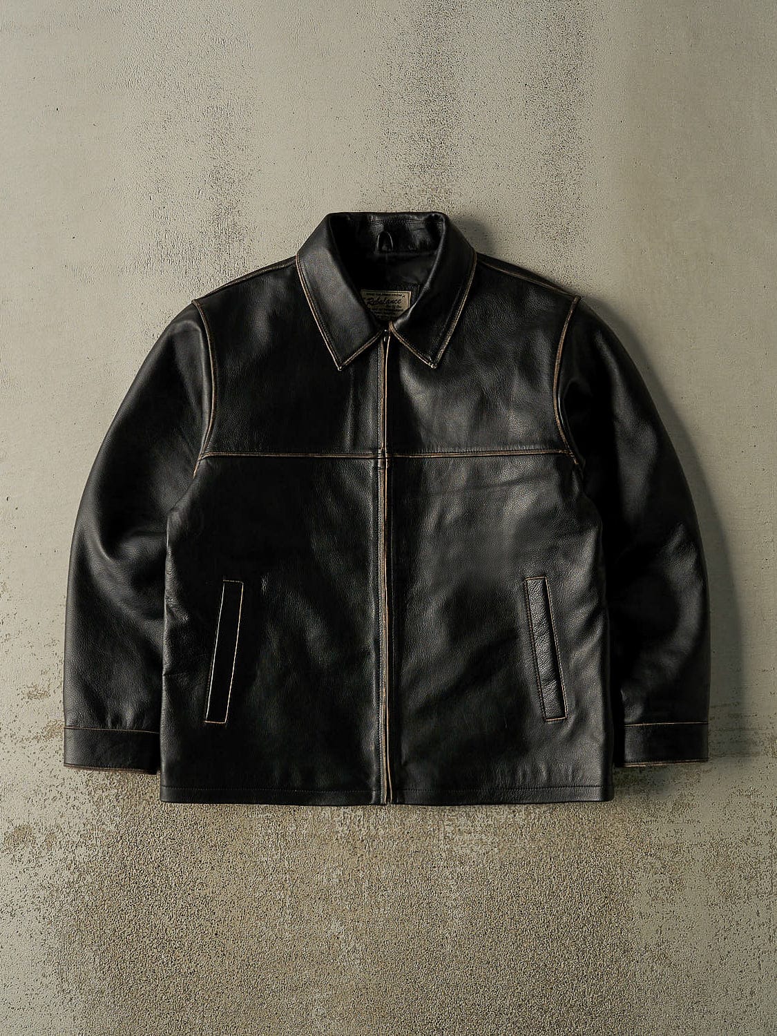 The 90s Cut Leather Jacket - Solid Black