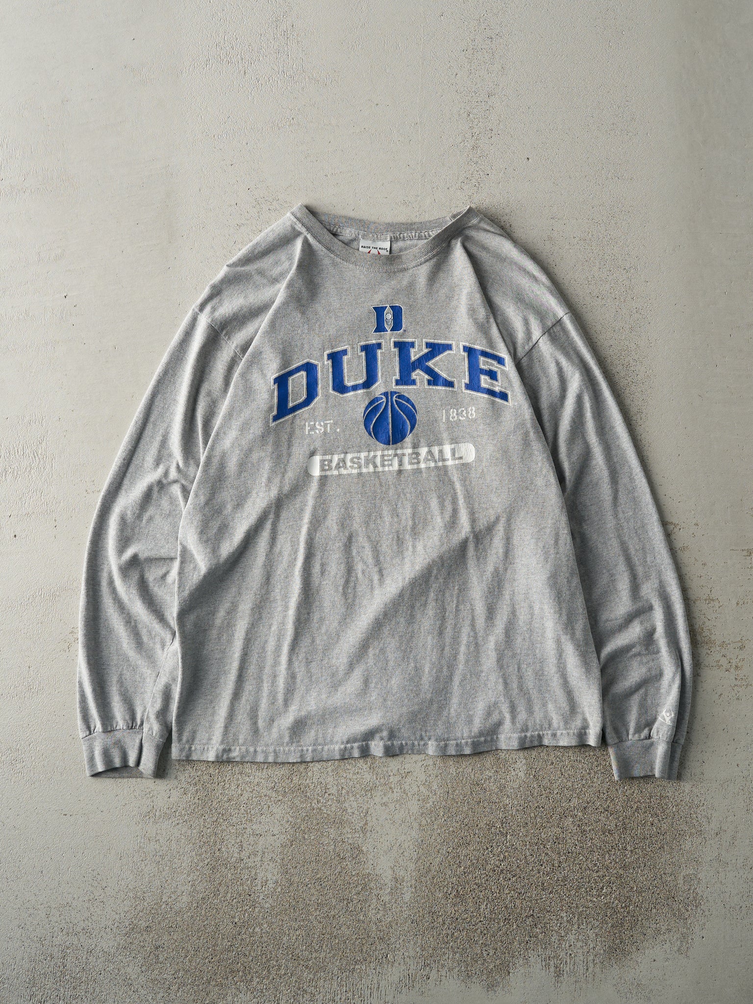 Vintage Y2K Grey Duke University Basketball Long Sleeve (M)