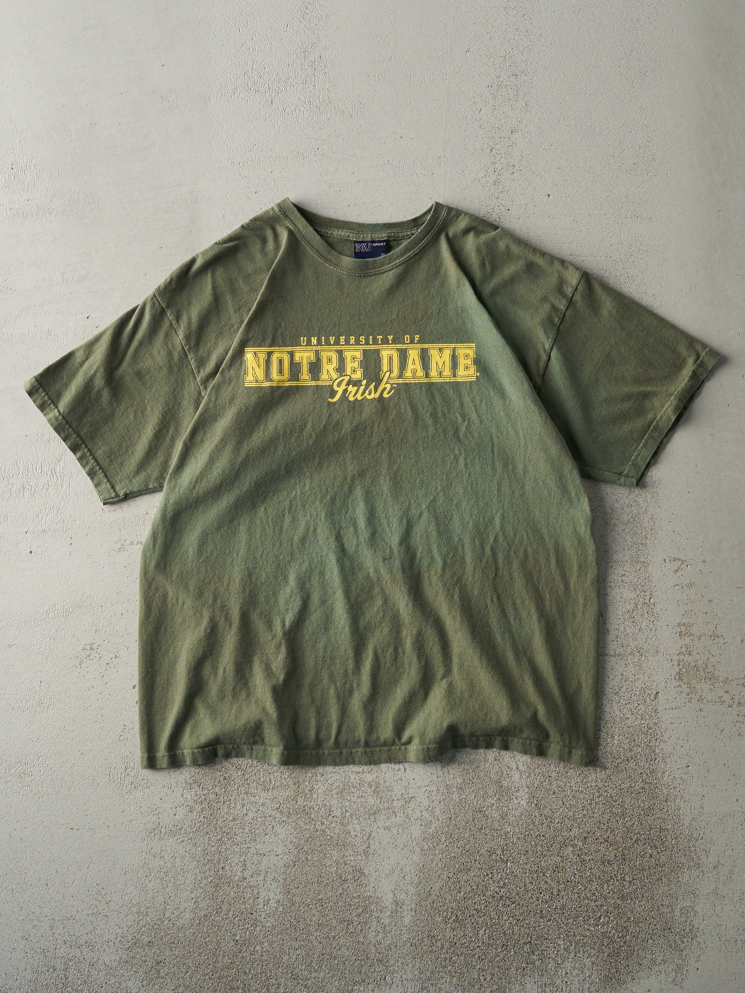 Vintage Y2K Green University of Notre Dame Tee (M/L)