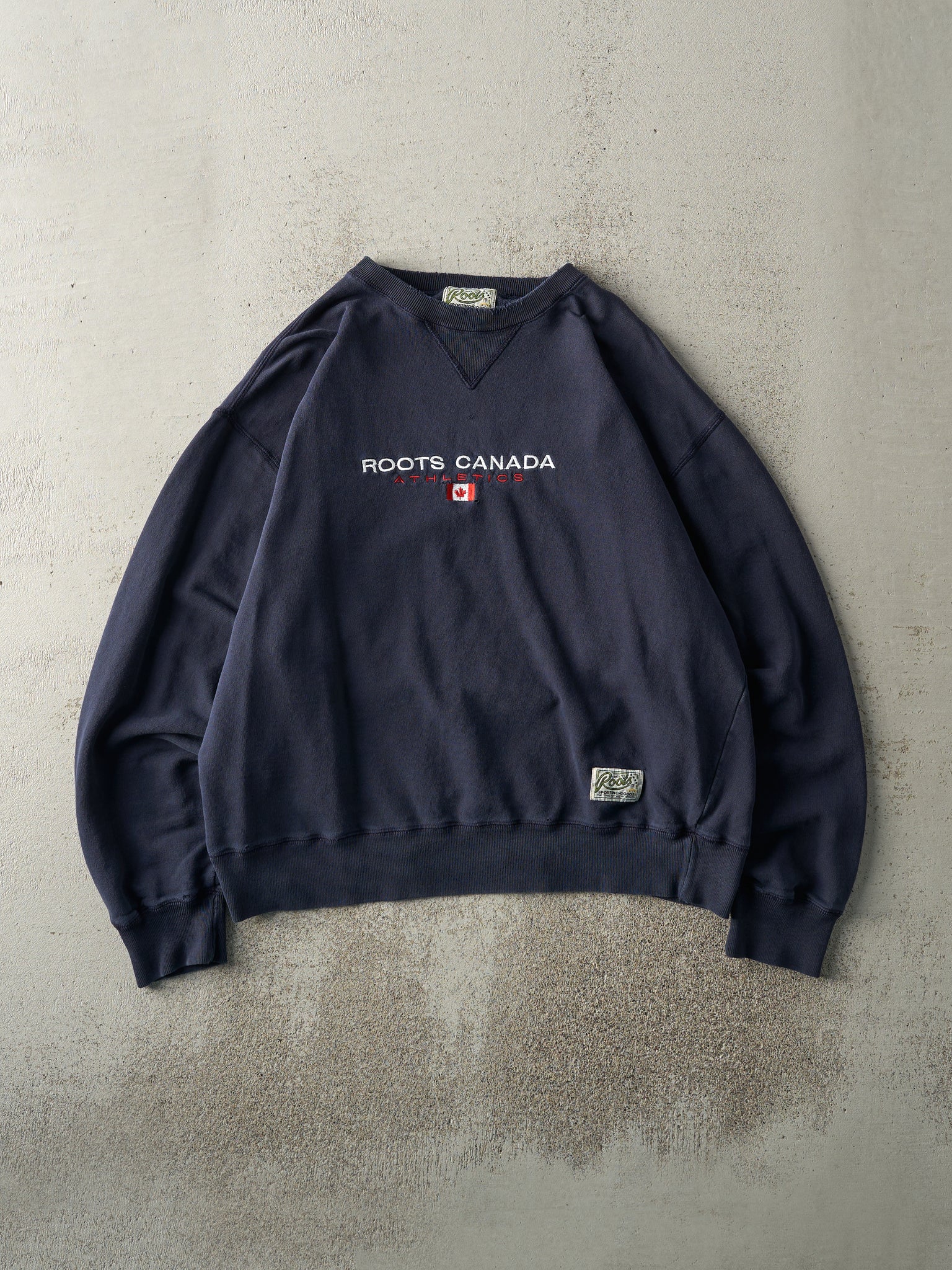 Vintage 90s Navy Blue Embroidered Roots Canada Boxy Crewneck (M/L)