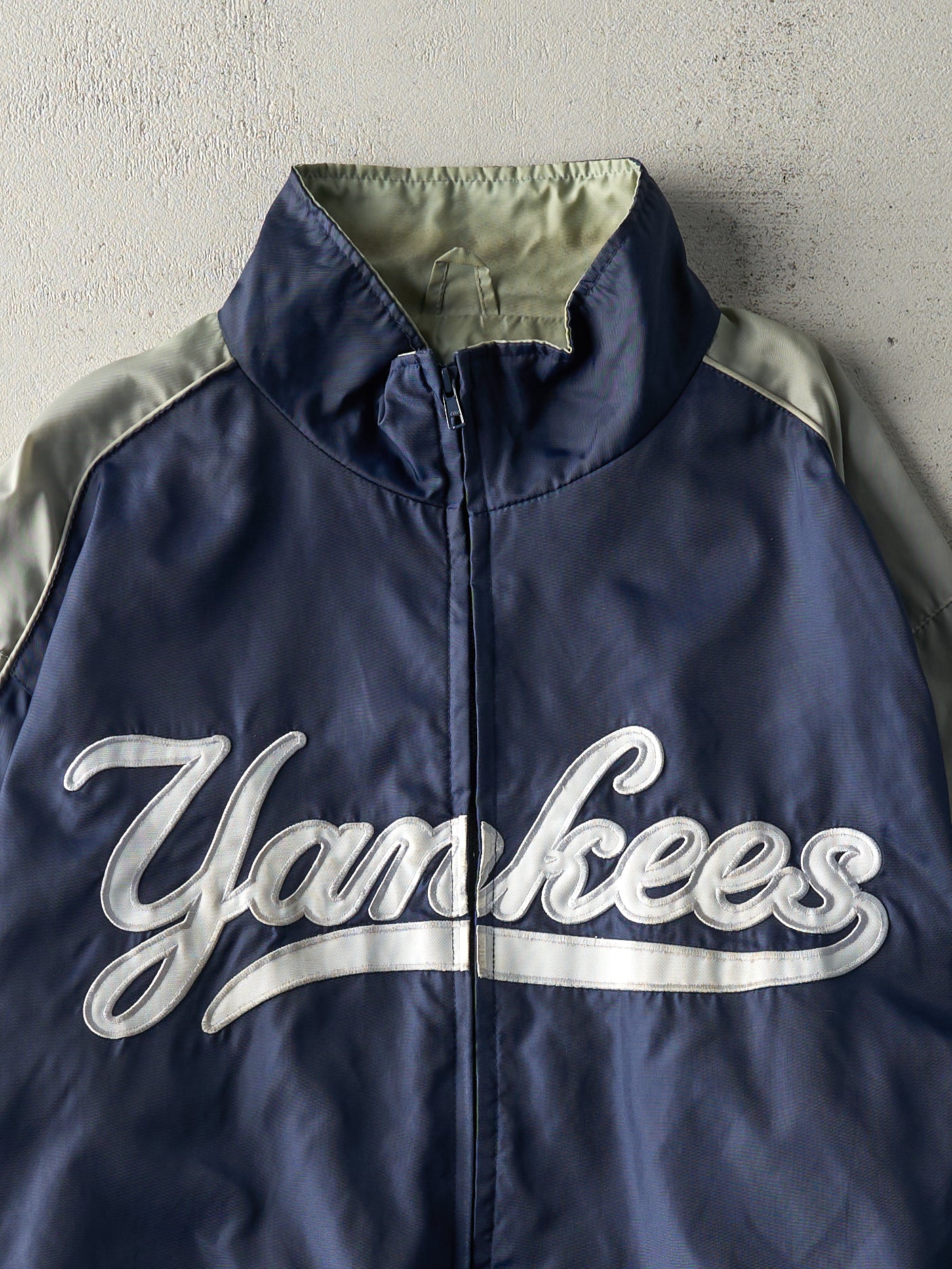 Vintage 90s Navy Blue New York Yankees Zip Up Windbreaker Jacket (L)