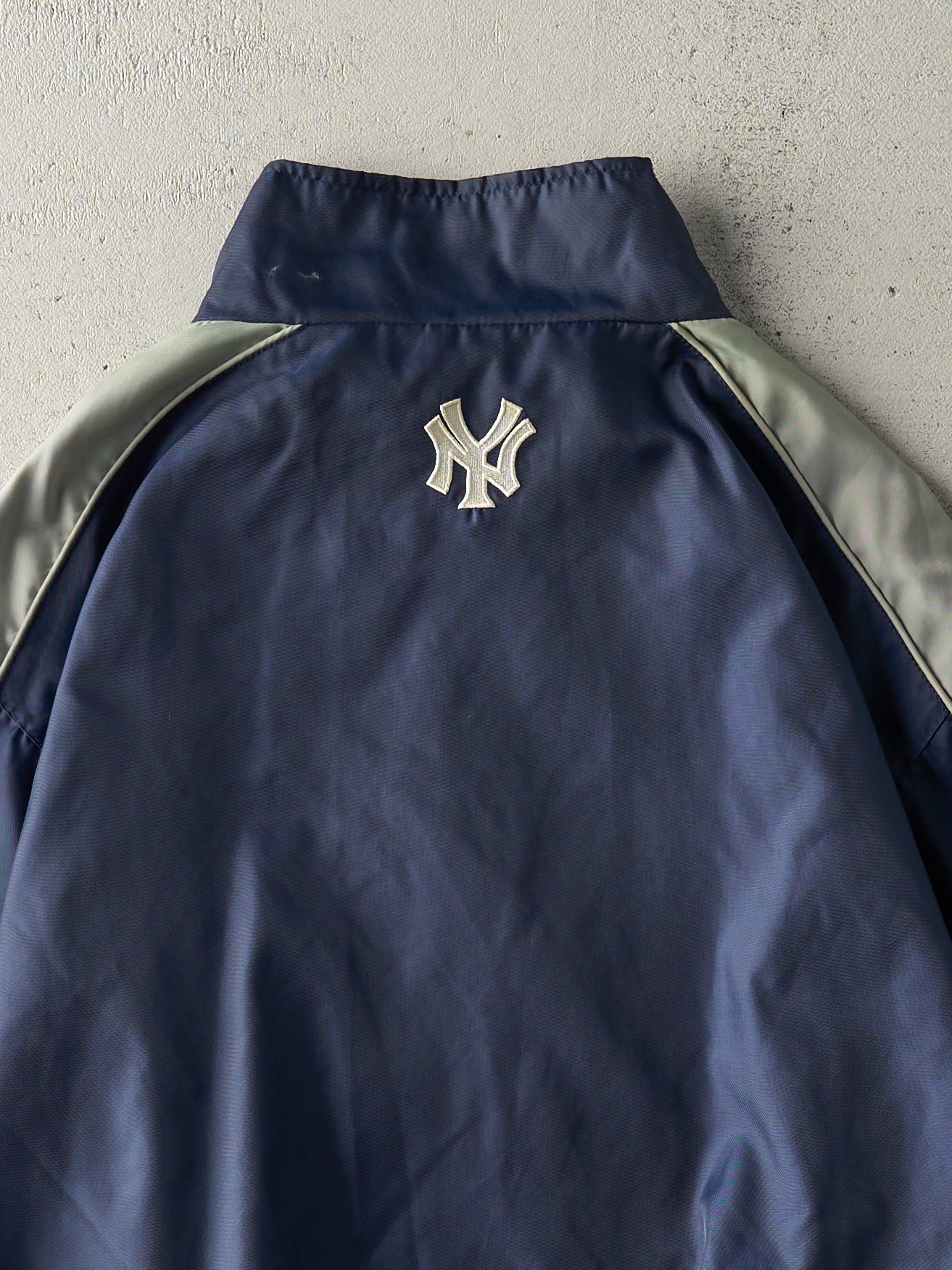 Vintage 90s Navy Blue New York Yankees Zip Up Windbreaker Jacket (L)