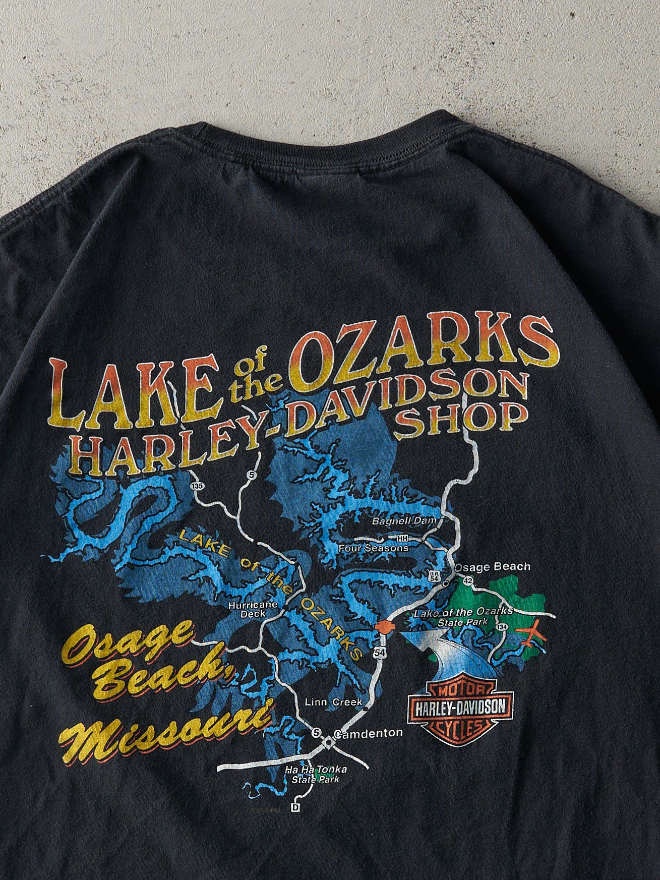 Vintage 10' Osage Beach Missouri Black Harley Davidson Tee (XL)