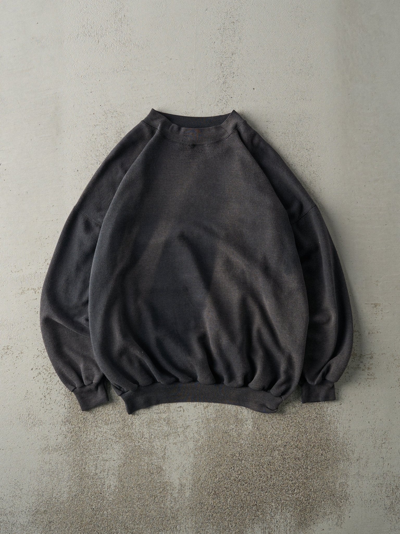 Vintage 90s Sun Faded Black Blank Boxy Crewneck (L)