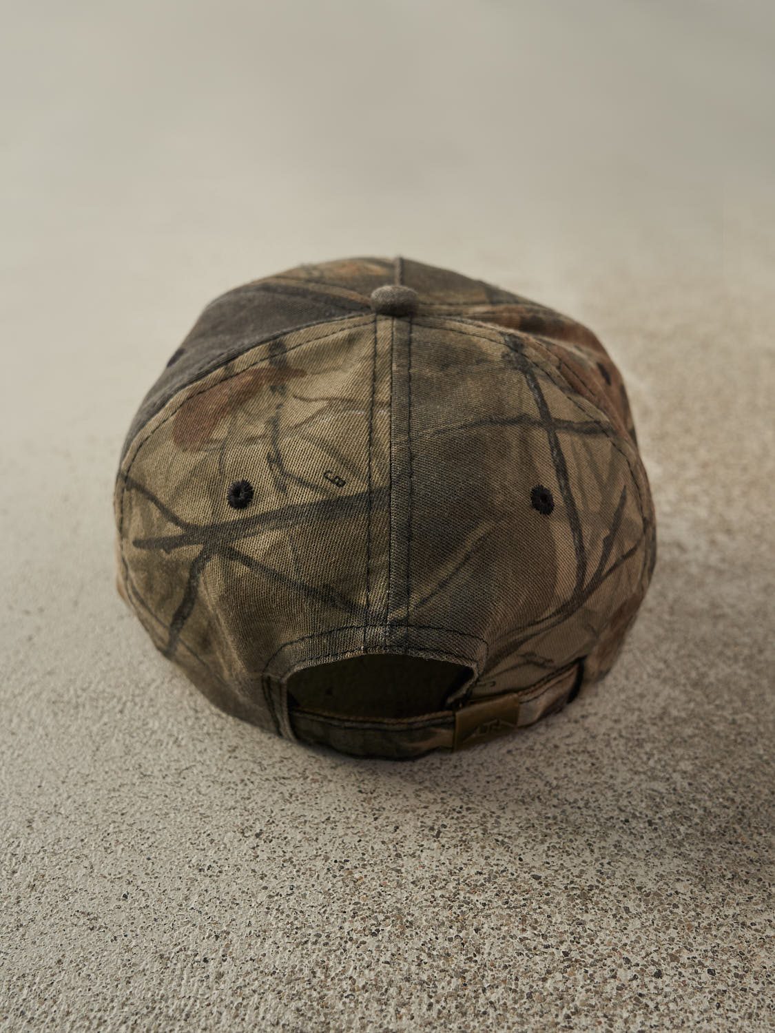 Vintage Y2K Camo Embroidered Sonntag Outfitters Strapback