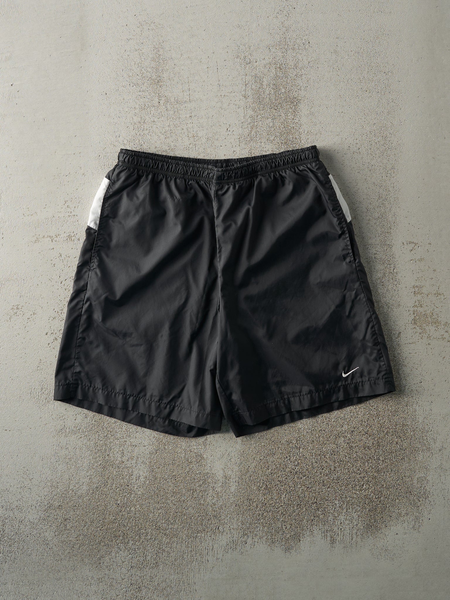 Vintage Y2K Black Nike Track Shorts (30x7.5)