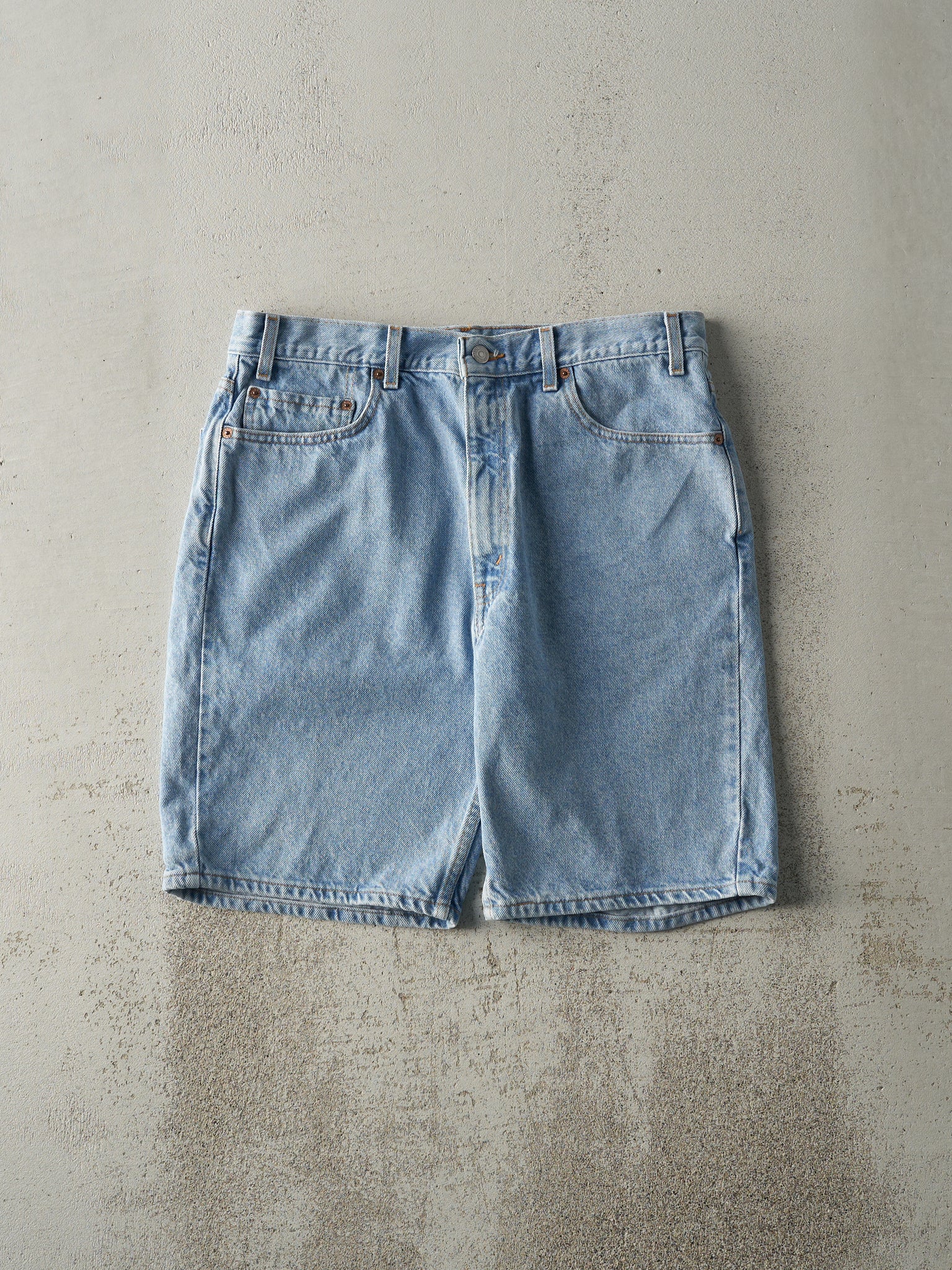 Vintage 90s Light Wash Levi's 505 Jean Shorts (34x9)