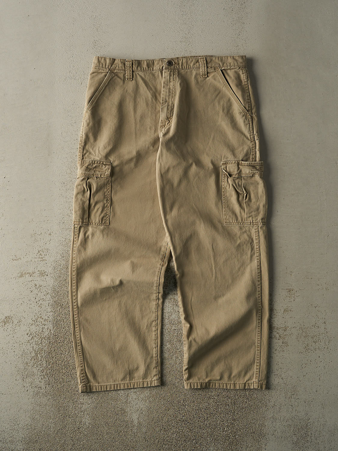Vintage 90s Beige Wrangler Cargo Pants (37x29)