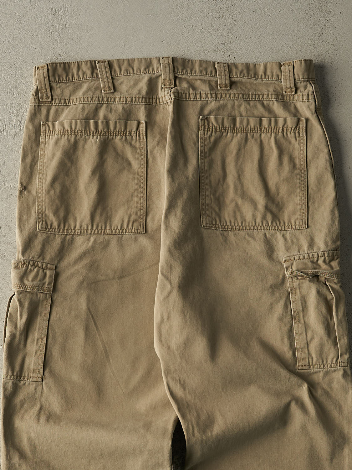 Vintage 90s Beige Wrangler Cargo Pants (37x29)