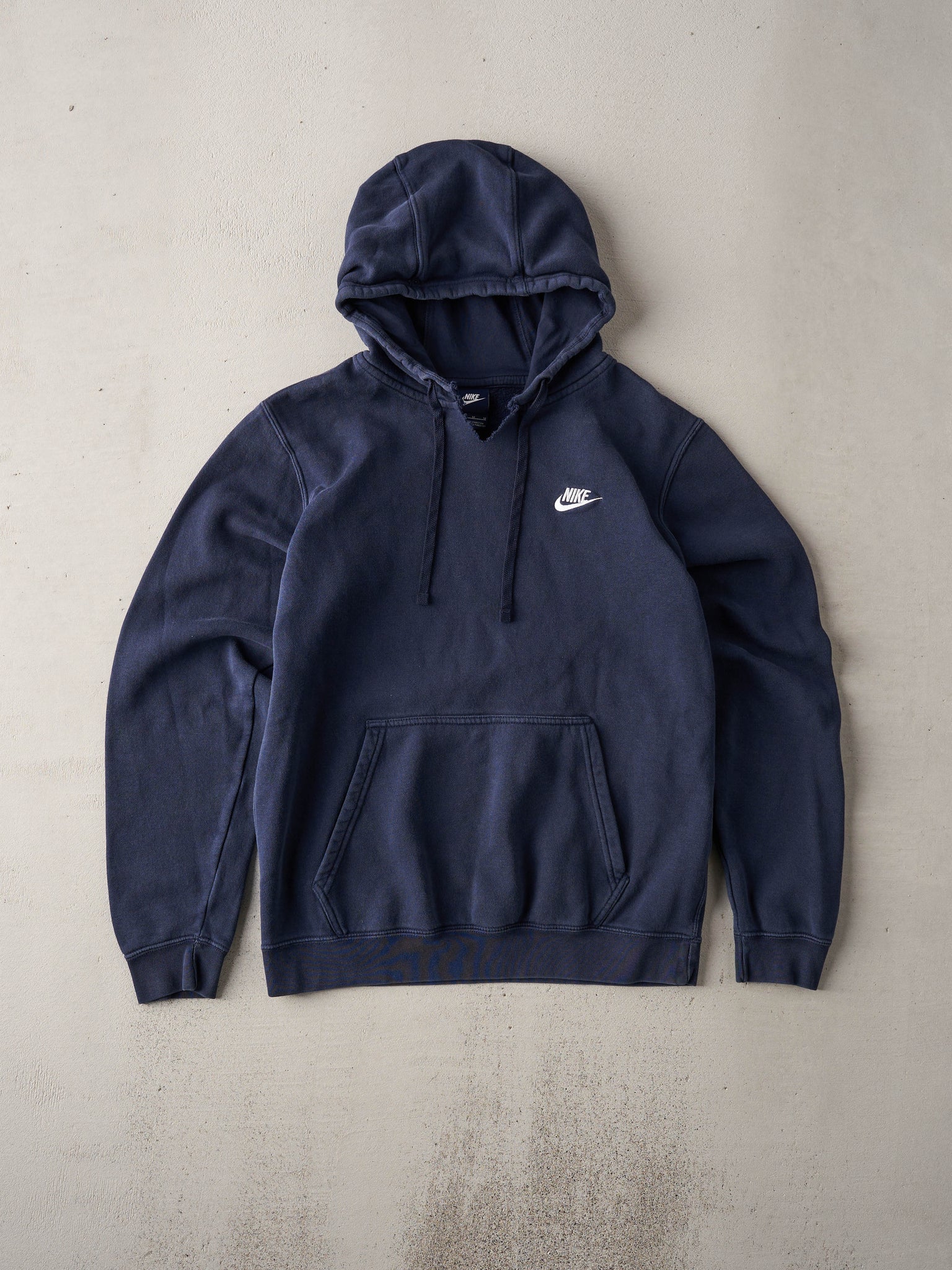 Vintage Navy Nike Essentials Hoodie (L)