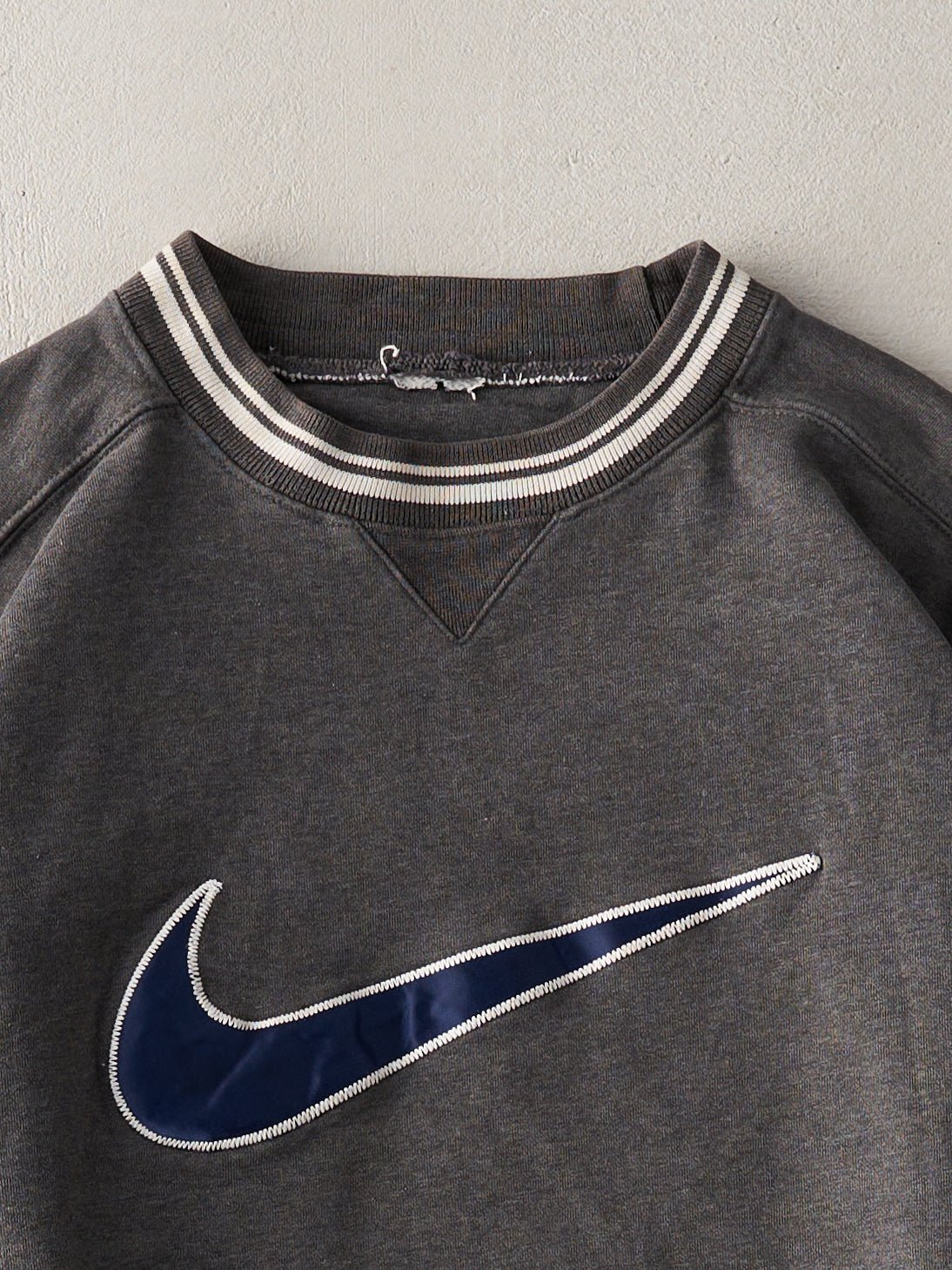 Vintage 90s Charcoal Grey Nike Ribbed Collar Boxy Crewneck (L/XL)