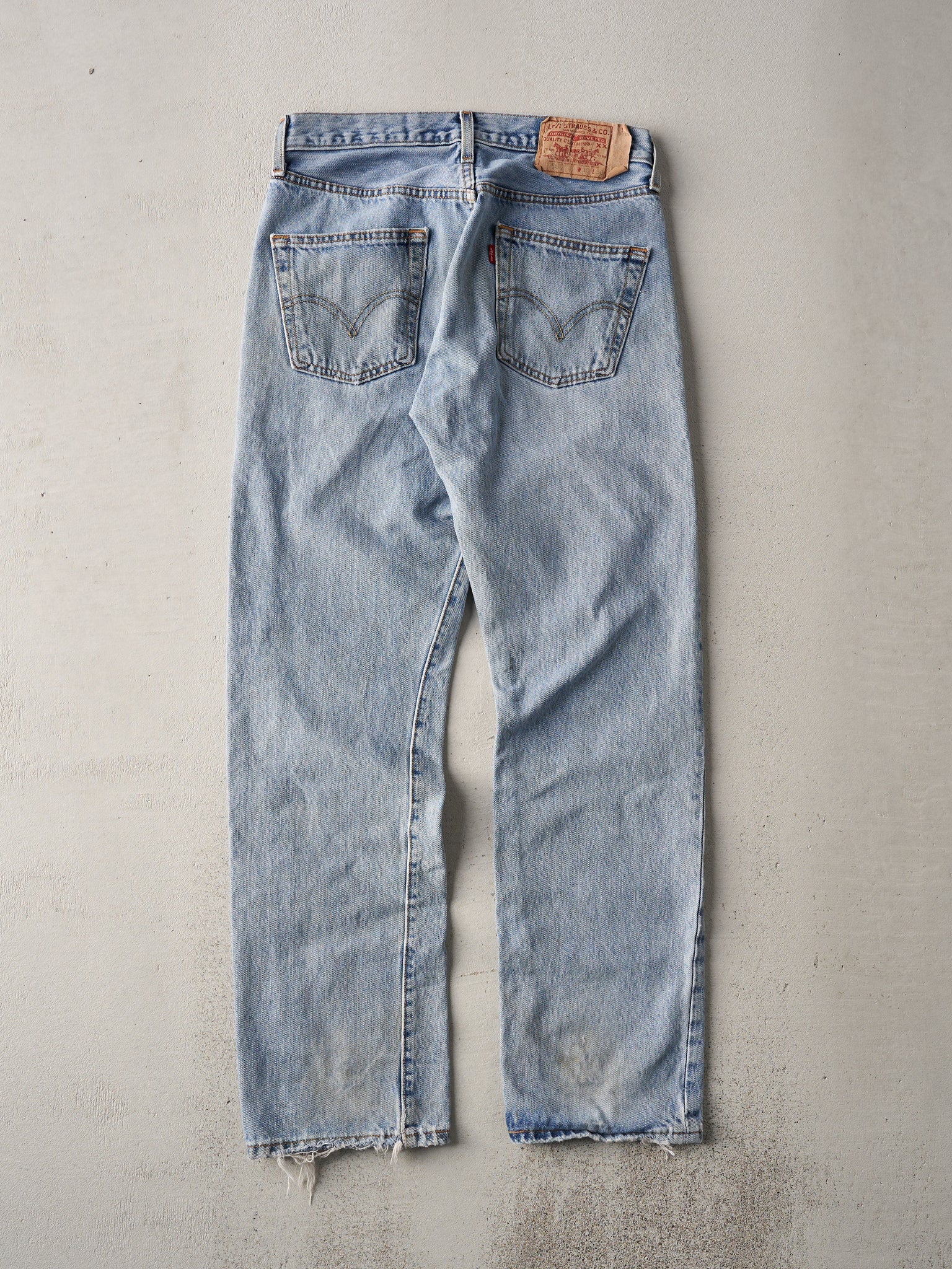 Vintage 90s Light Wash Levi 501s Denim Jeans (29x30)