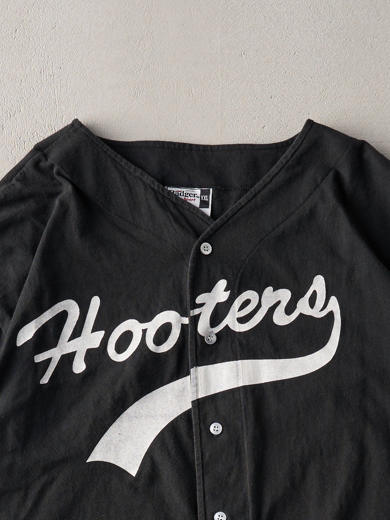 Vintage 90s Black Hooters Baseball Jersey (L)