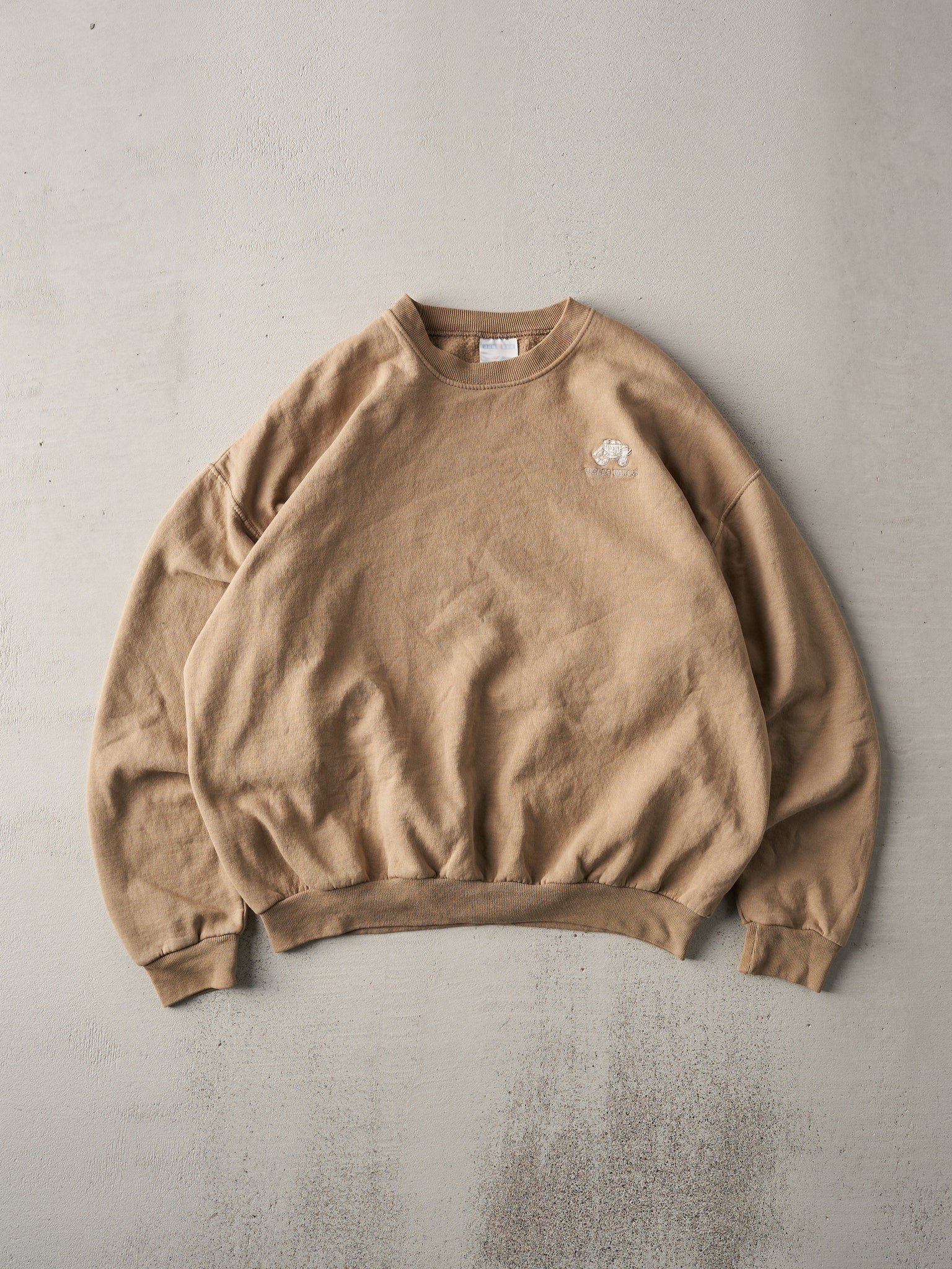 Vintage 90s Caramel Brown Wells Fargo Crewneck (L)