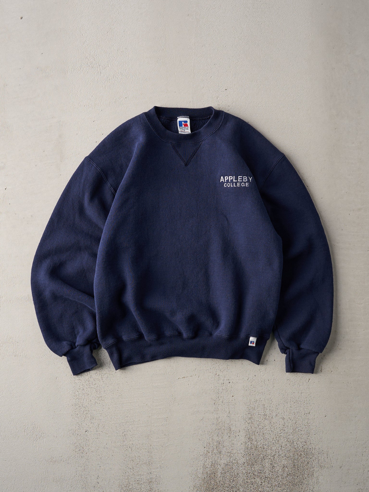 Vintage 90s Navy Appleby College Russell Athletics Crewneck (M)