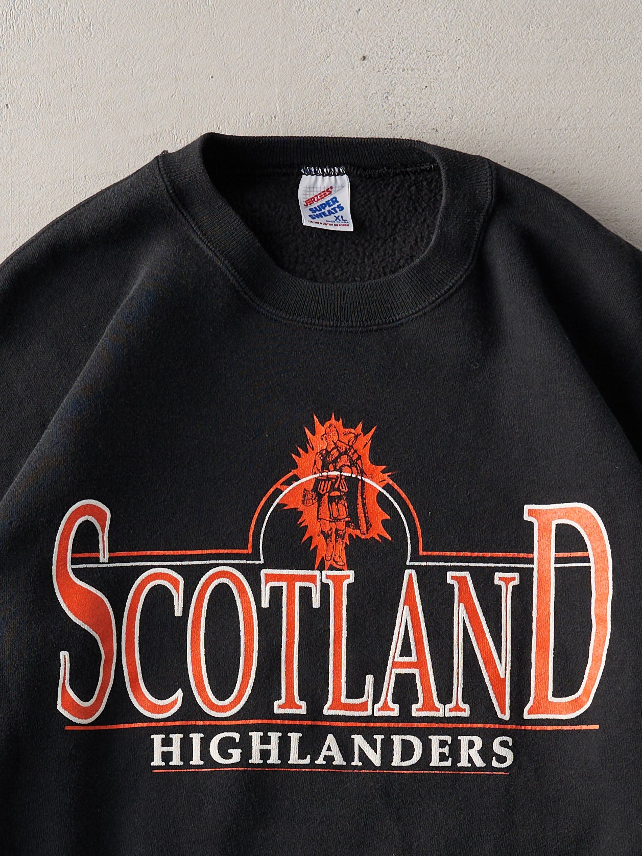 Vintage 90s Black Scotland Highlanders Crewneck (M)