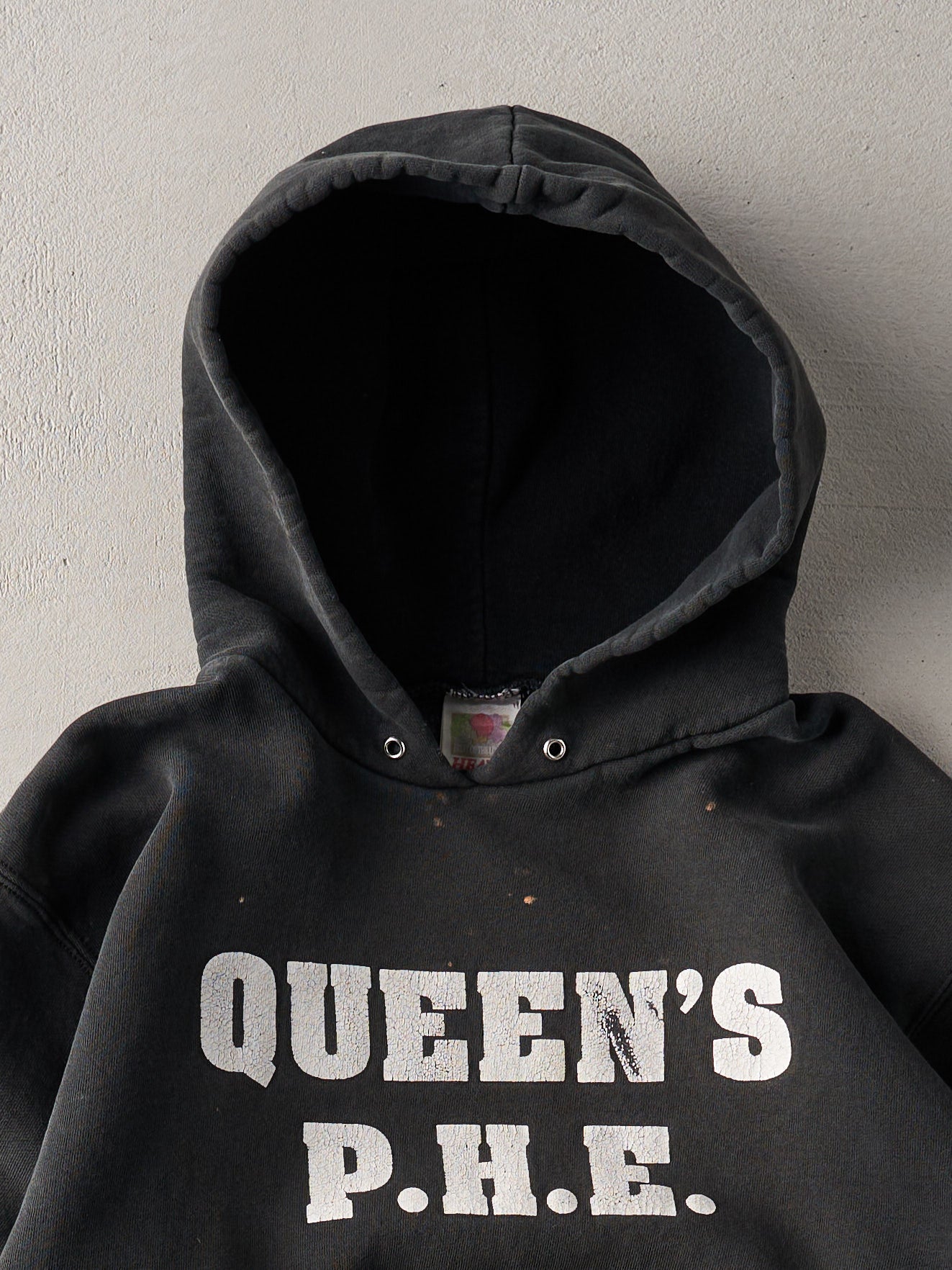 Vintage 90s Faded Black Queens PHE Hoodie (M)