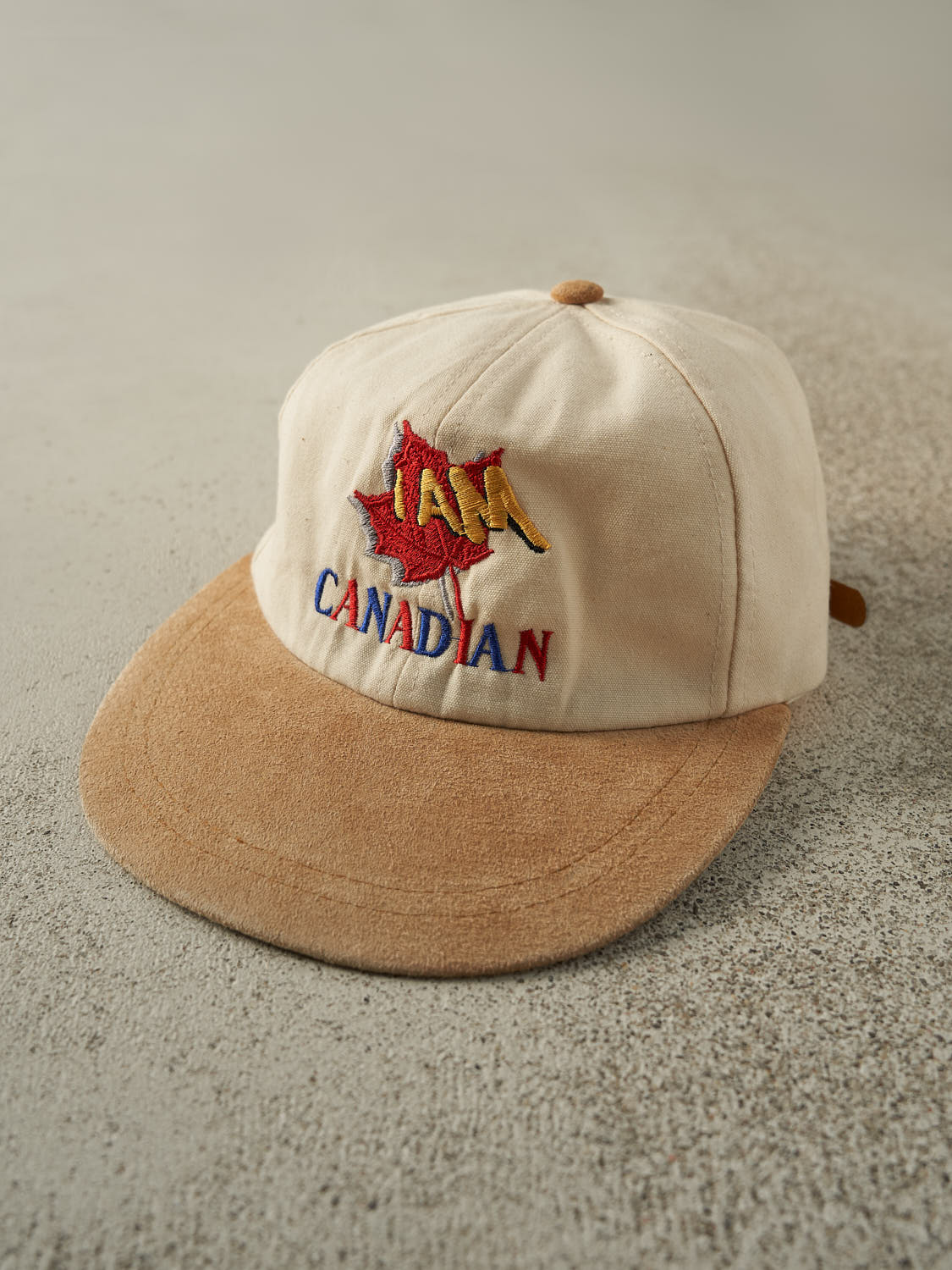 Vintage 90s Beige "I Am Canadian" Embroidered Leather Strapback