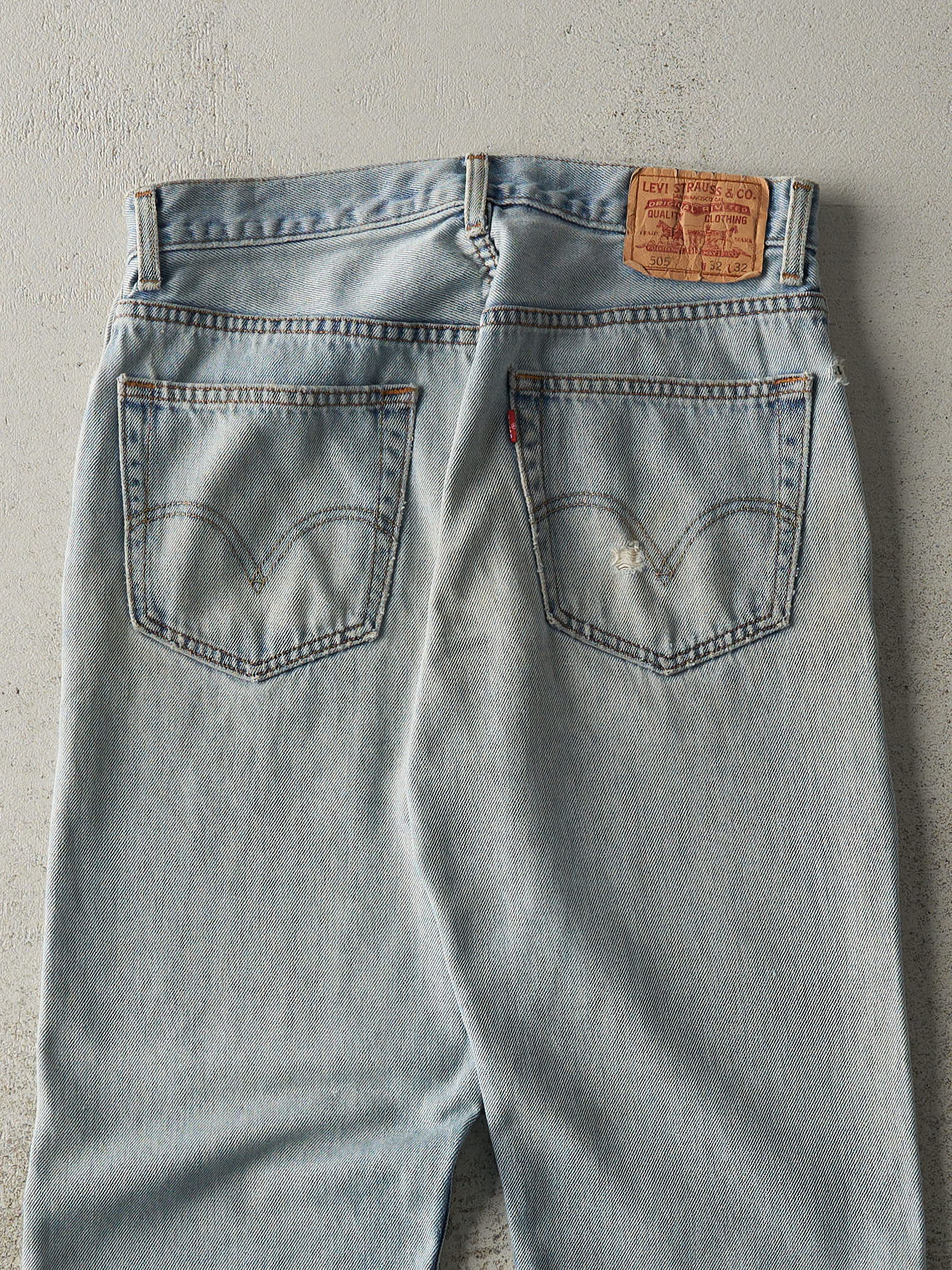 Vintage 90s Light Wash Levi's 505 Jeans (31x30)