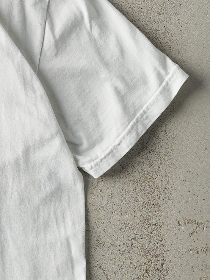 Vintage Y2K White Nike Swoosh Embroidered Tee (M)