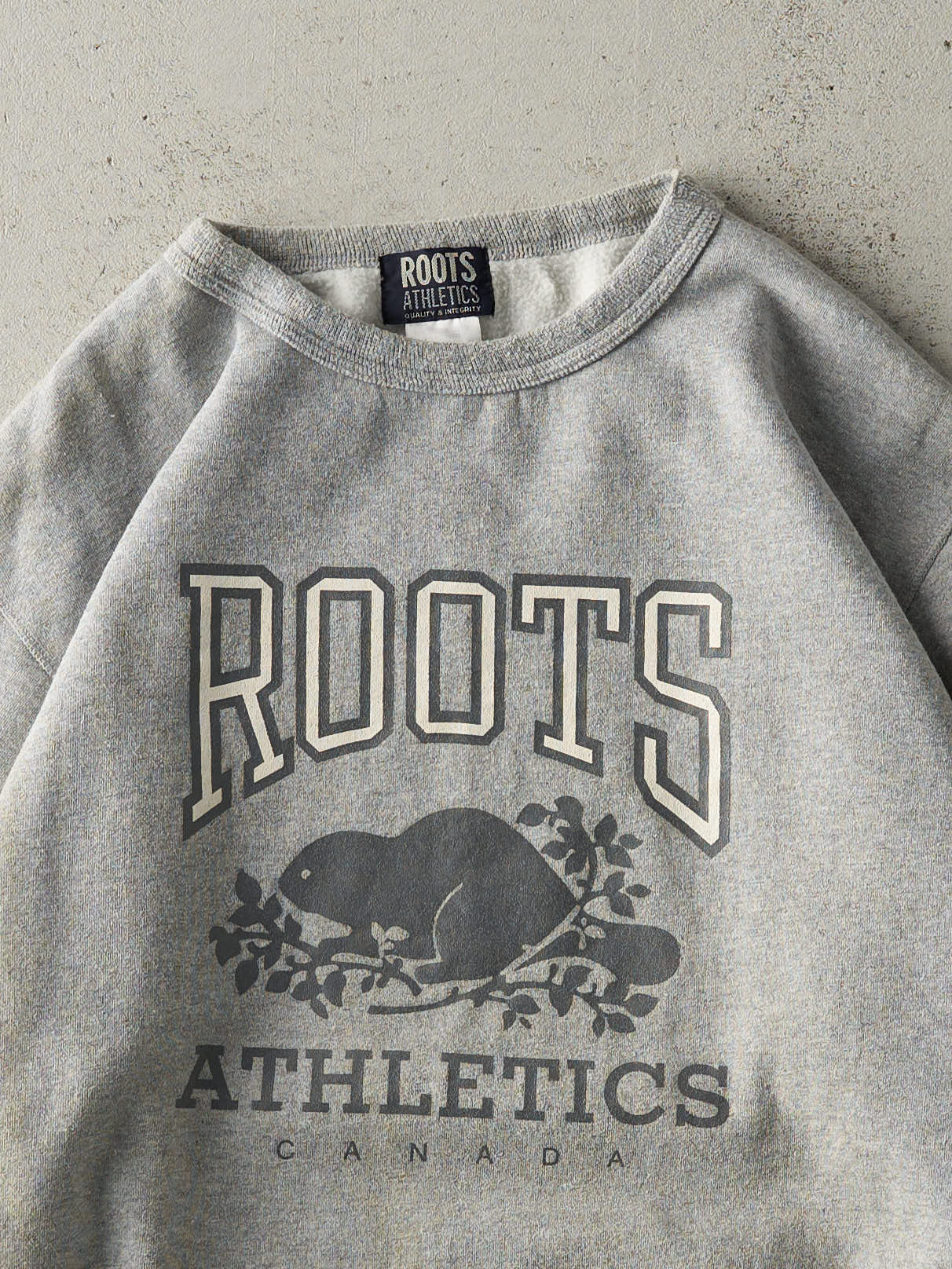 Vintage Y2K Grey Roots Athletics Canada Crewneck (L)