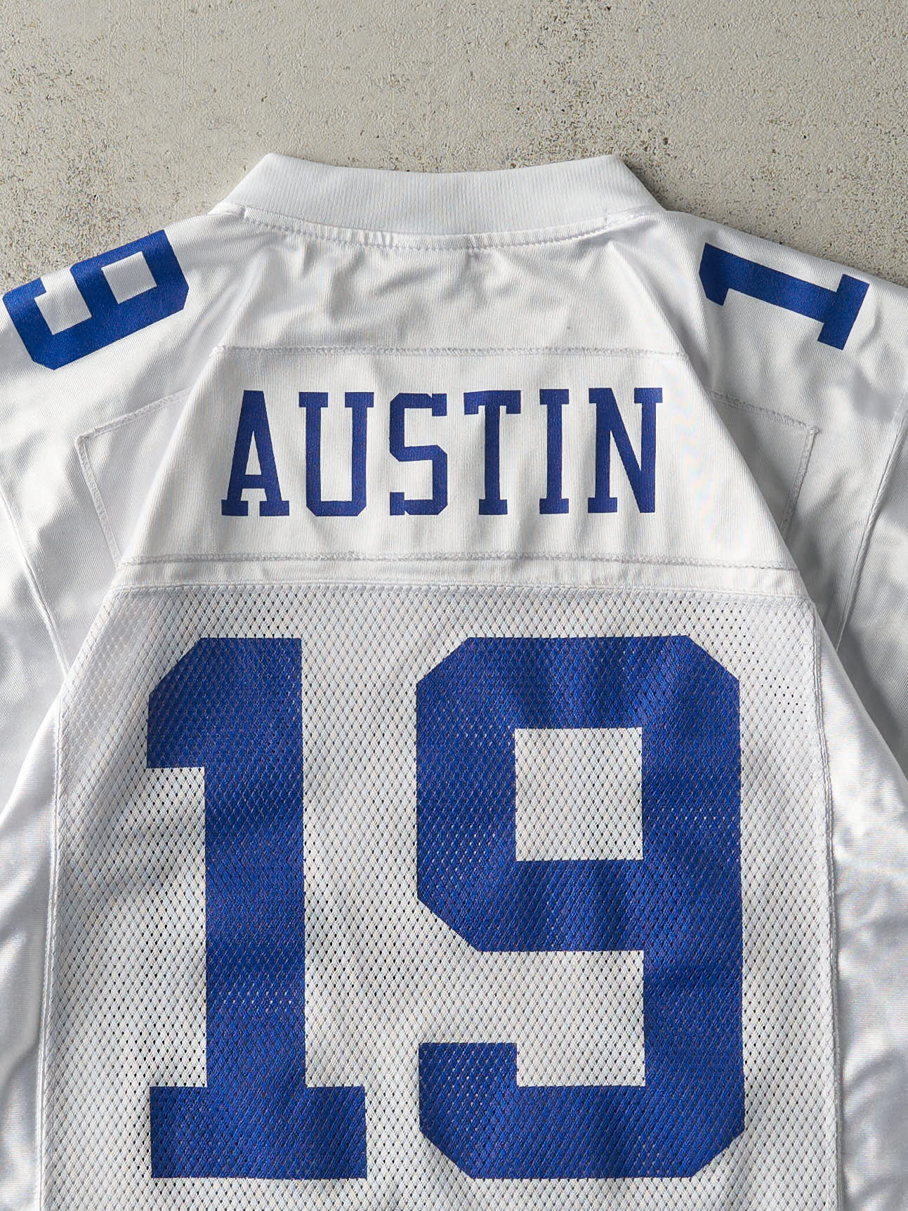 Vintage Y2K White Dallas Cowboys #19 Miles Austin Cropped Jersey (S)