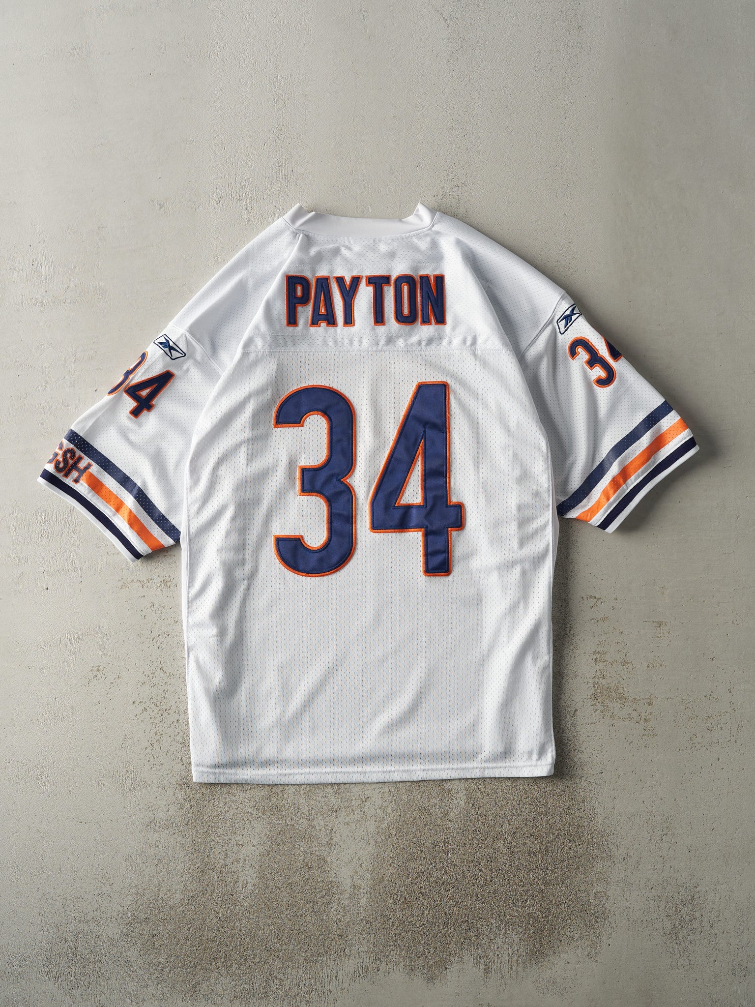 Vintage Y2K White Chicago Bears #34 Walter Payton Jersey (XXL)